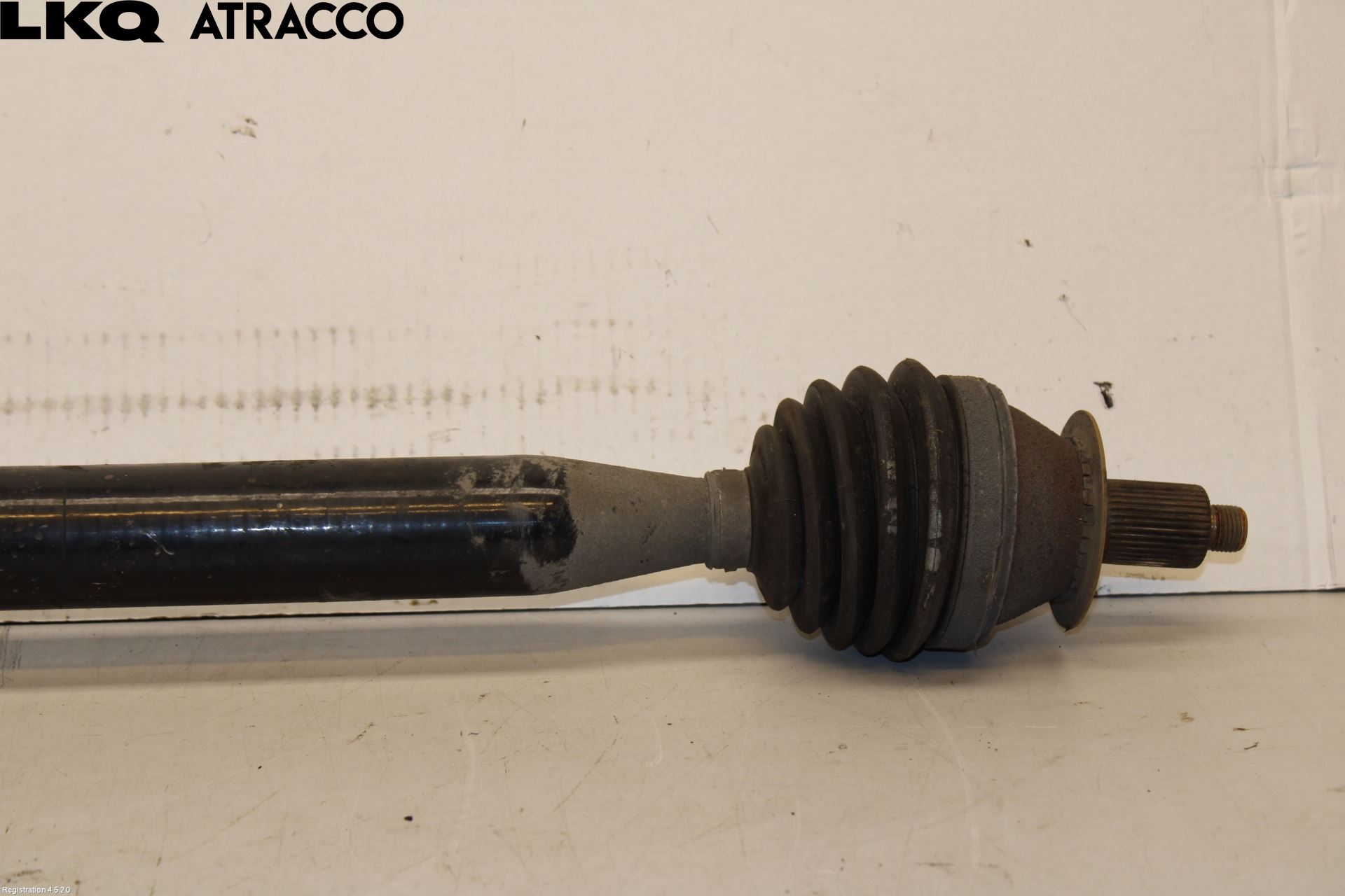 Volkswagen VW POLO 10-17 Drivaksel Foran Kompl Høyre