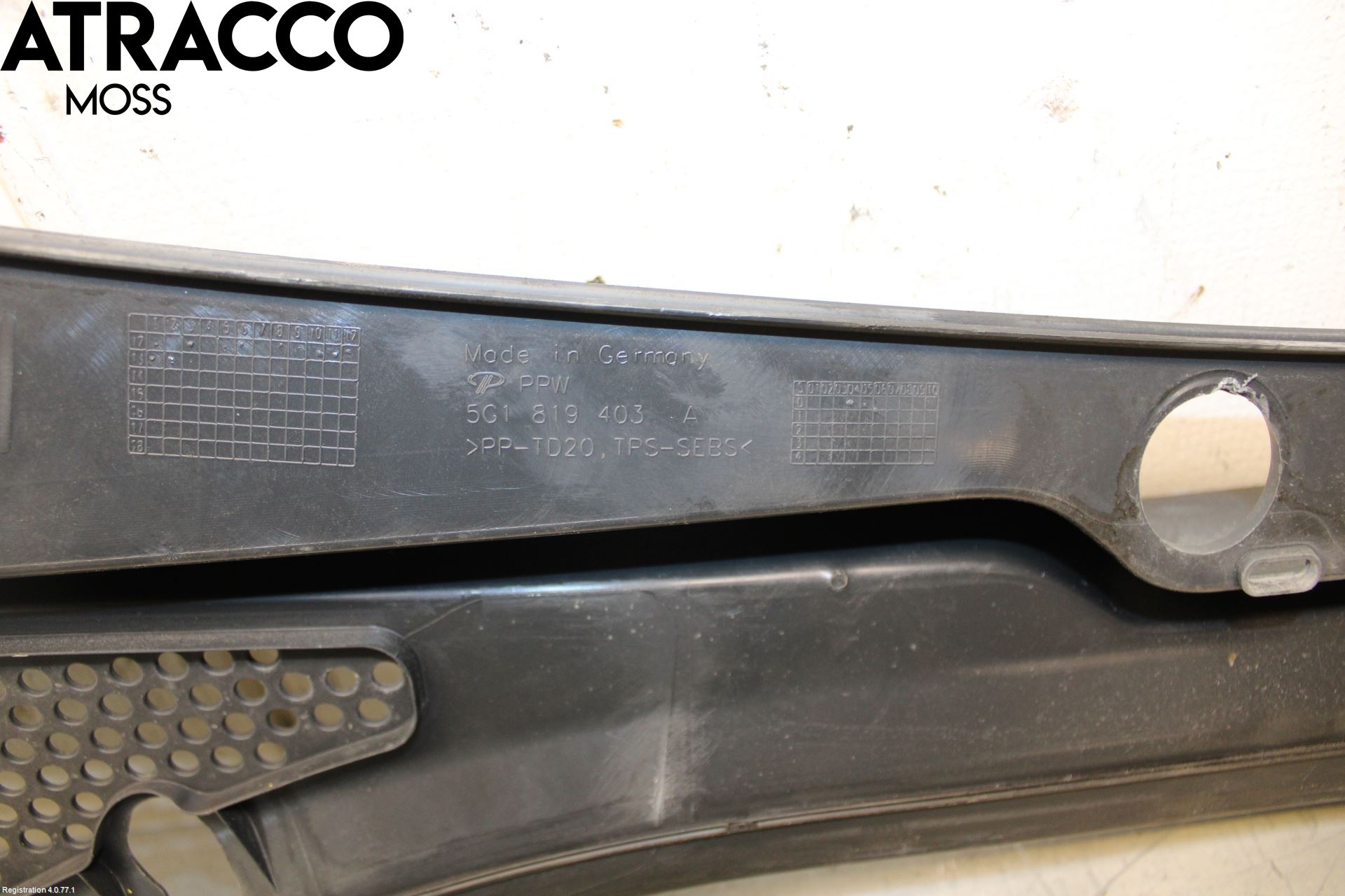 Volkswagen VW GOLF / E-GOLF VII 13-20 Visker Deksel-Grill-Under Frr