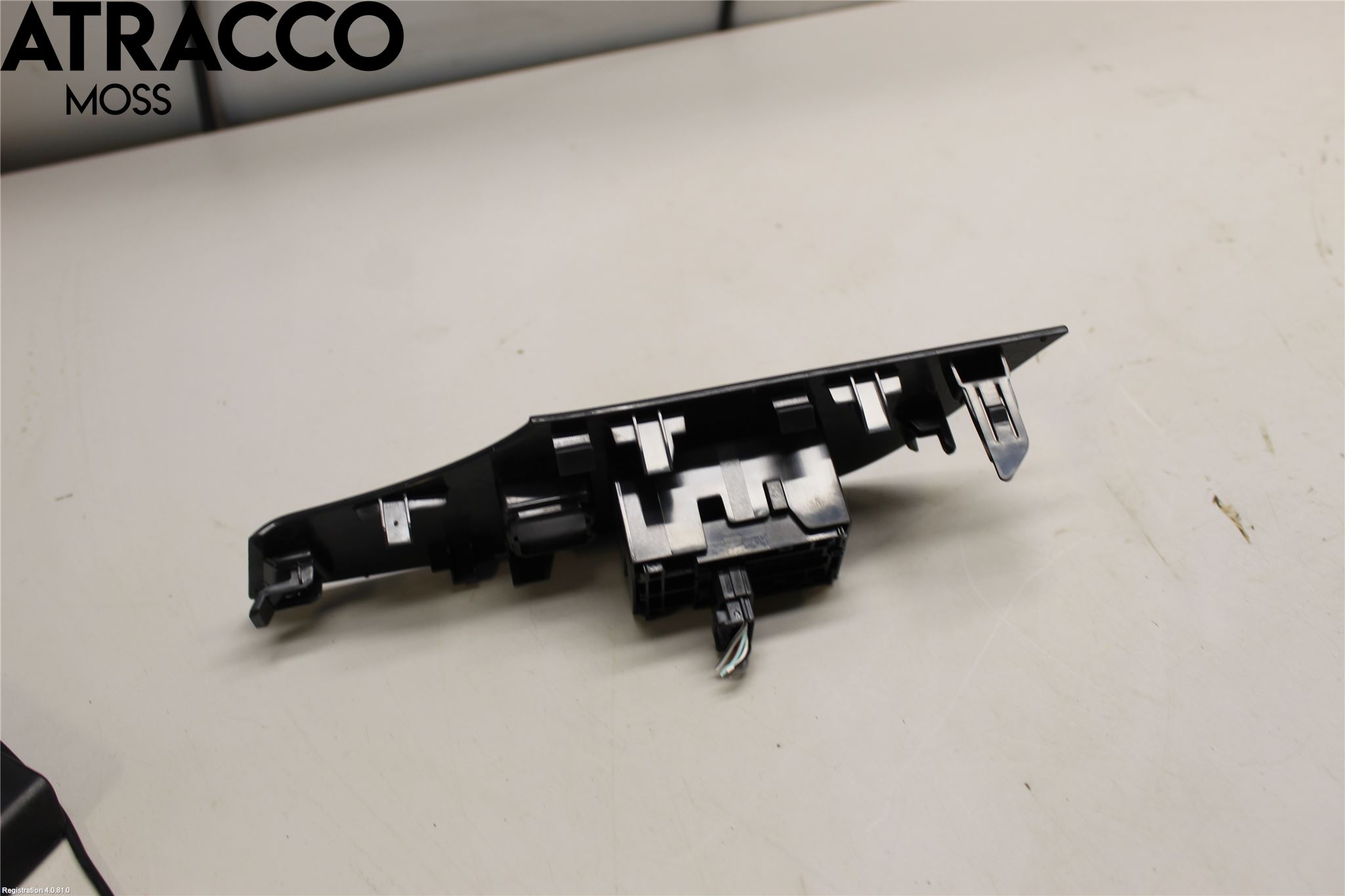 Suzuki ACROSS 21- Bryter Vindusheis