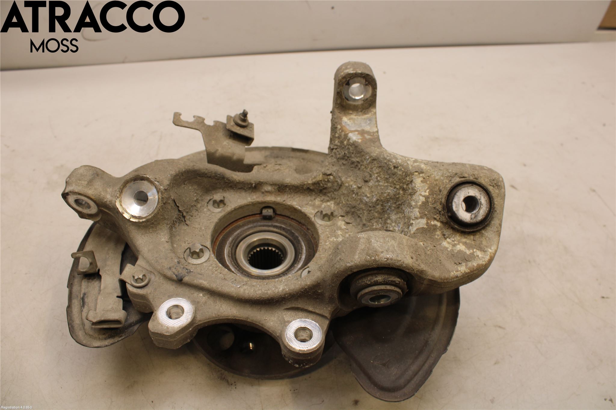 Mercedes-Benz MB E-KLASS (W213) 16-23 Spindel Vb