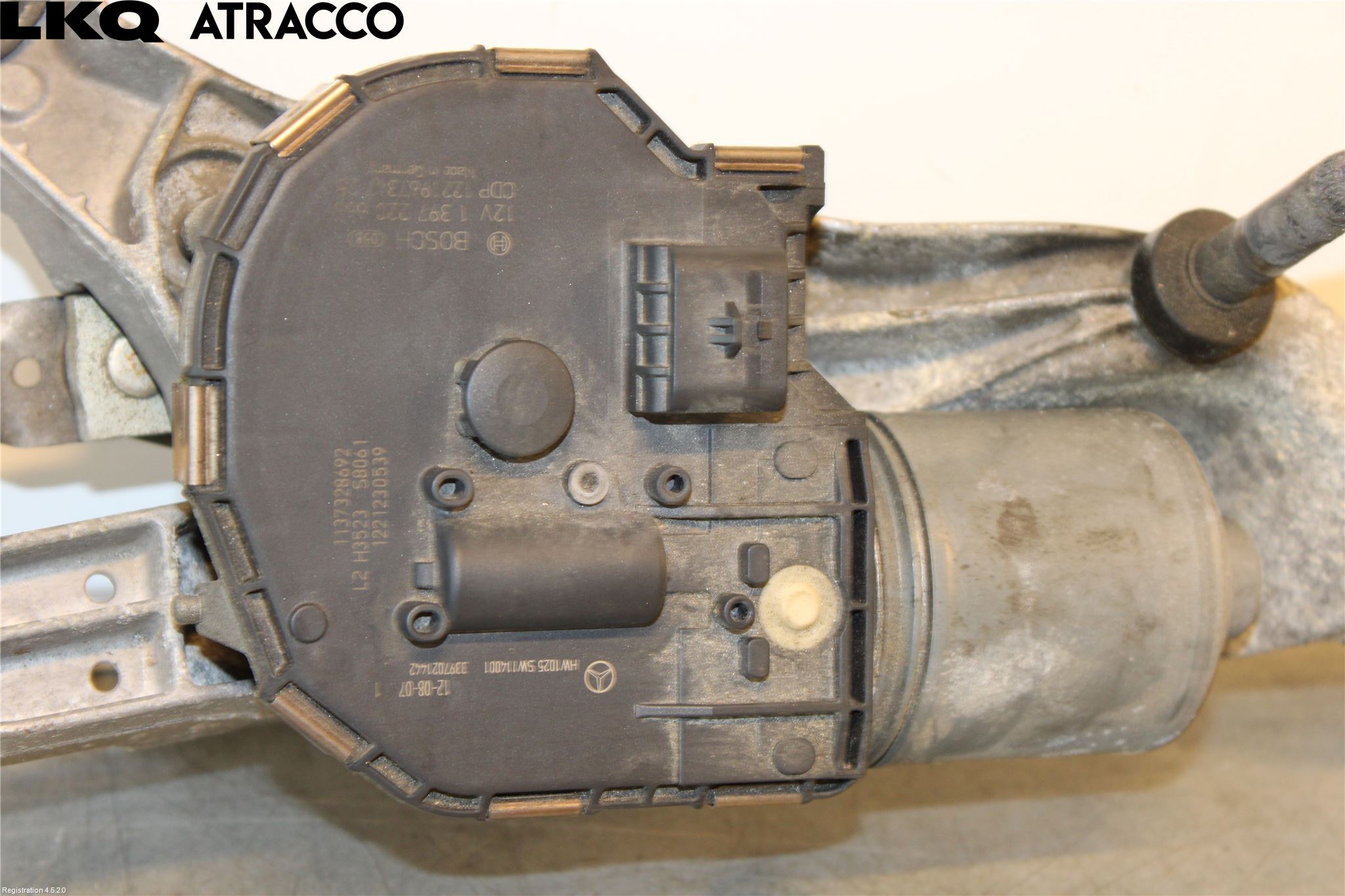 Mercedes-Benz MB E-KLASS (W212) 09-16 Viskermotor Frontrute