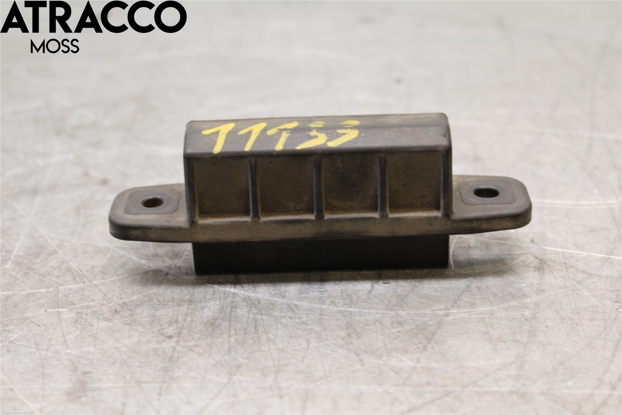 Toyota PRIUS+ ZVW40 12-20 Bryter Bakluke