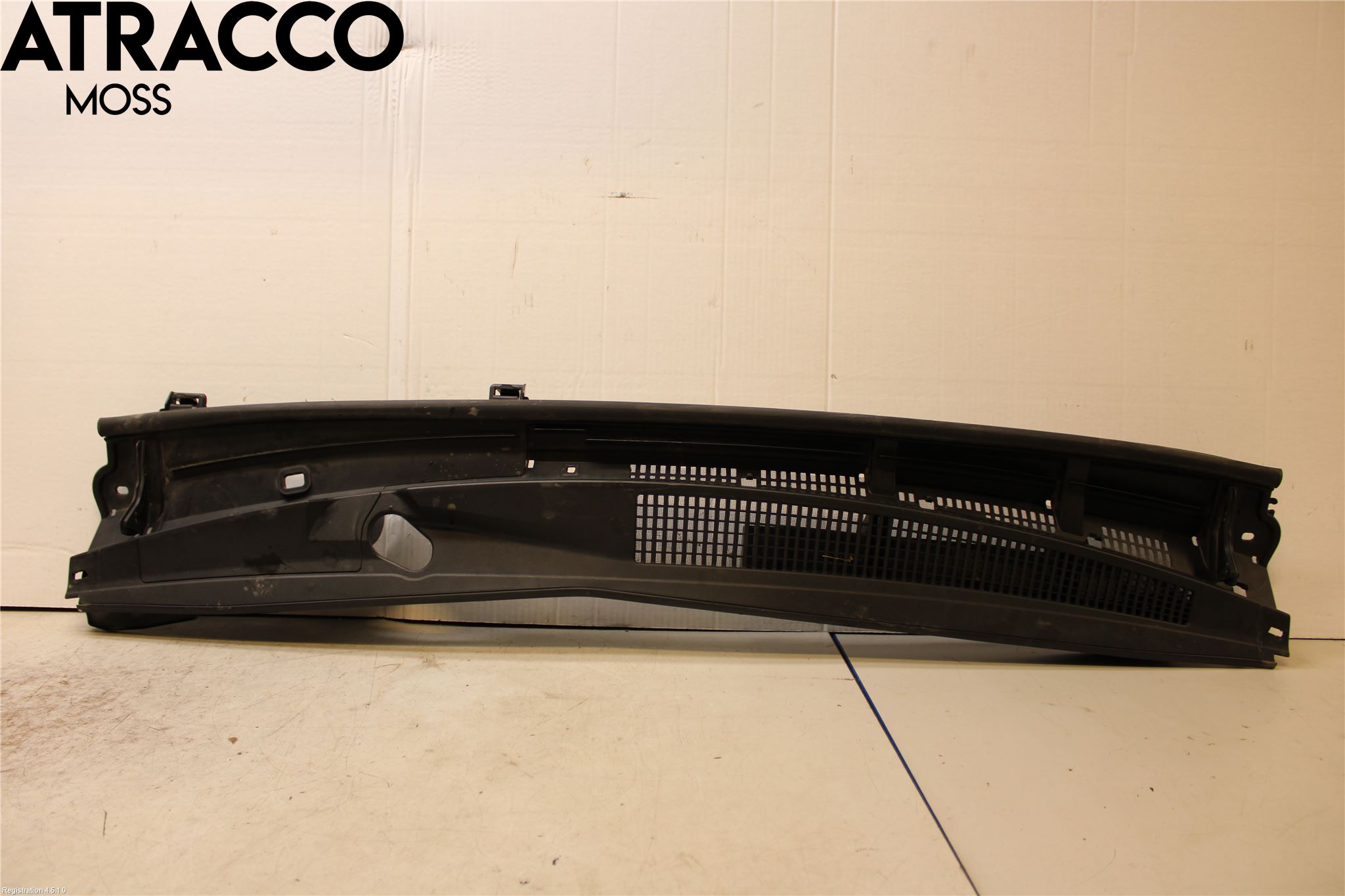 Toyota YARIS XP130 12-14 Visker Deksel-Grill-Under Frr