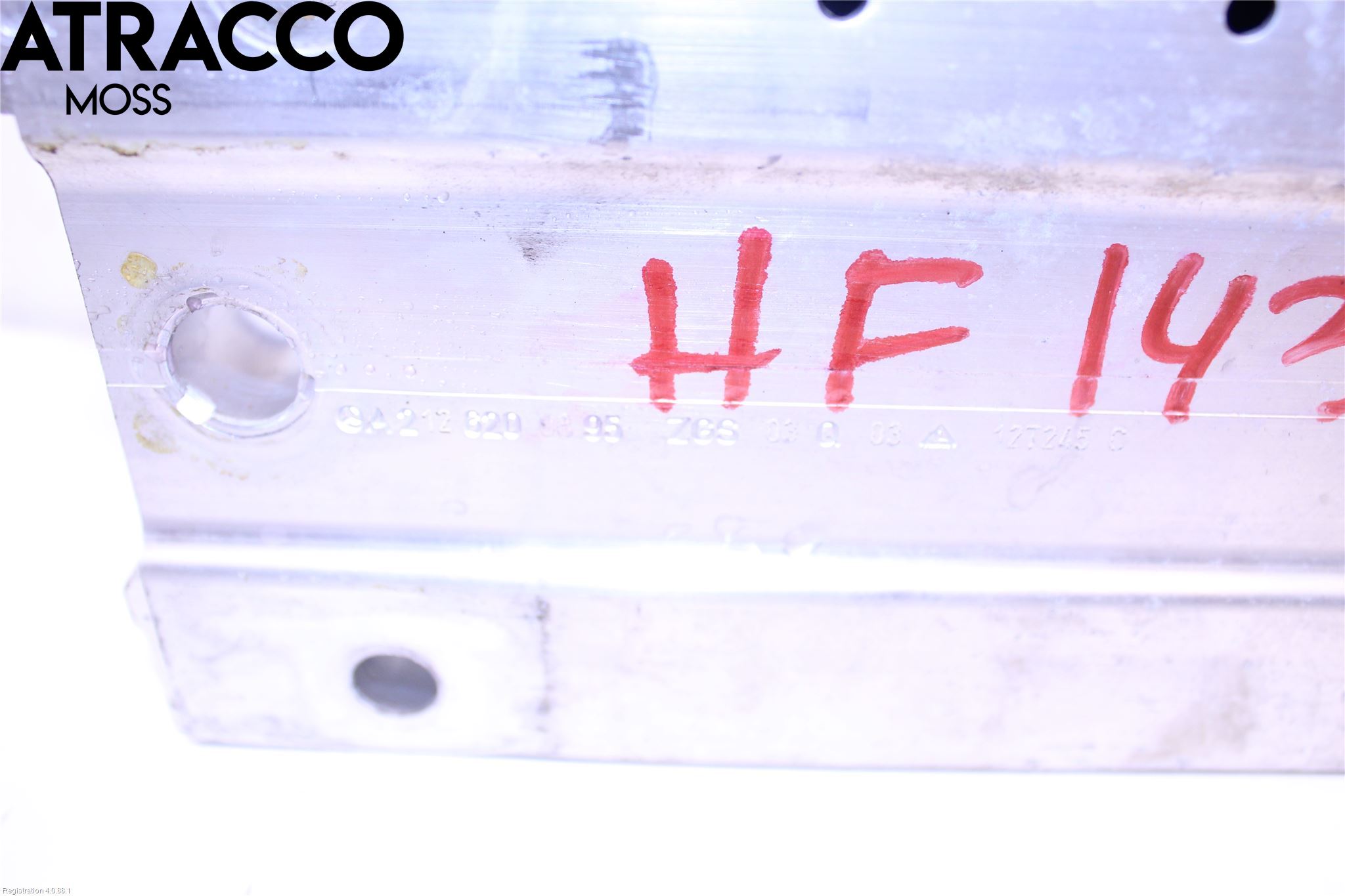 Mercedes-Benz MB E-KLASS (W212) 09-16 Støtfanger Foran Demper