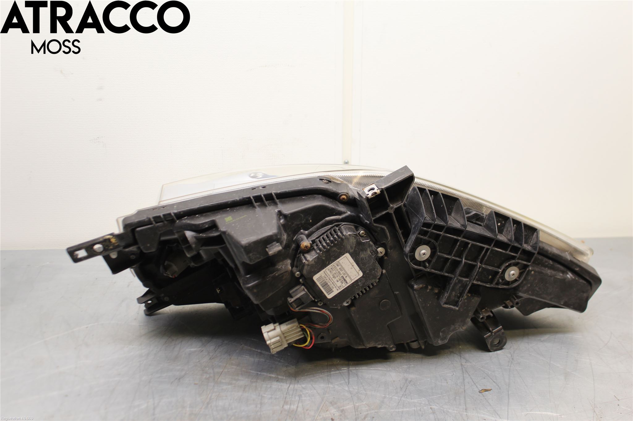 Nissan LEAF 11-17 Frontlykt Høyre