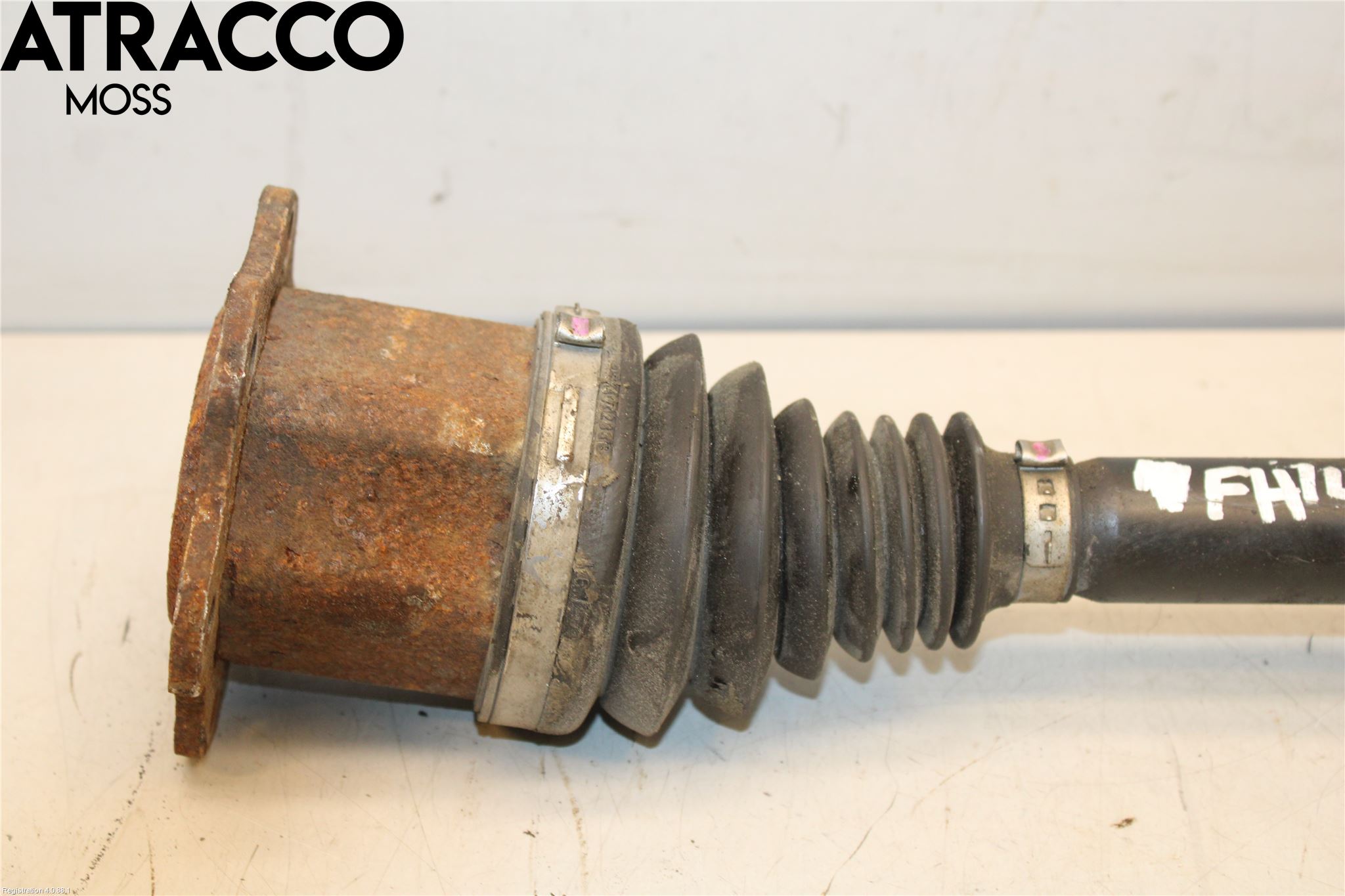 Audi A4/S4 08-11 Drivaksel Foran Kompl Høyre