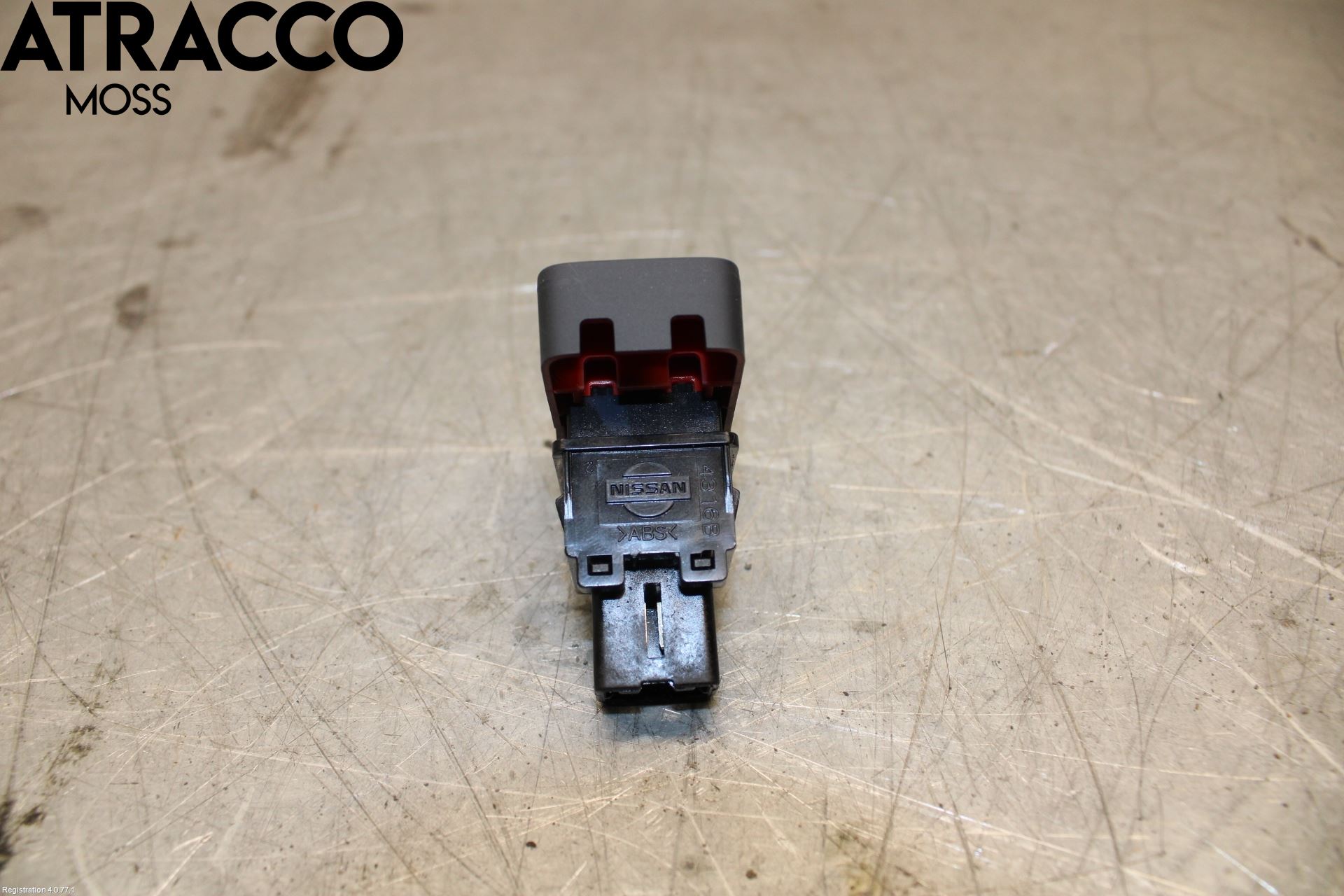 Nissan LEAF 11-17 Bryter Varsel (Nødblink)