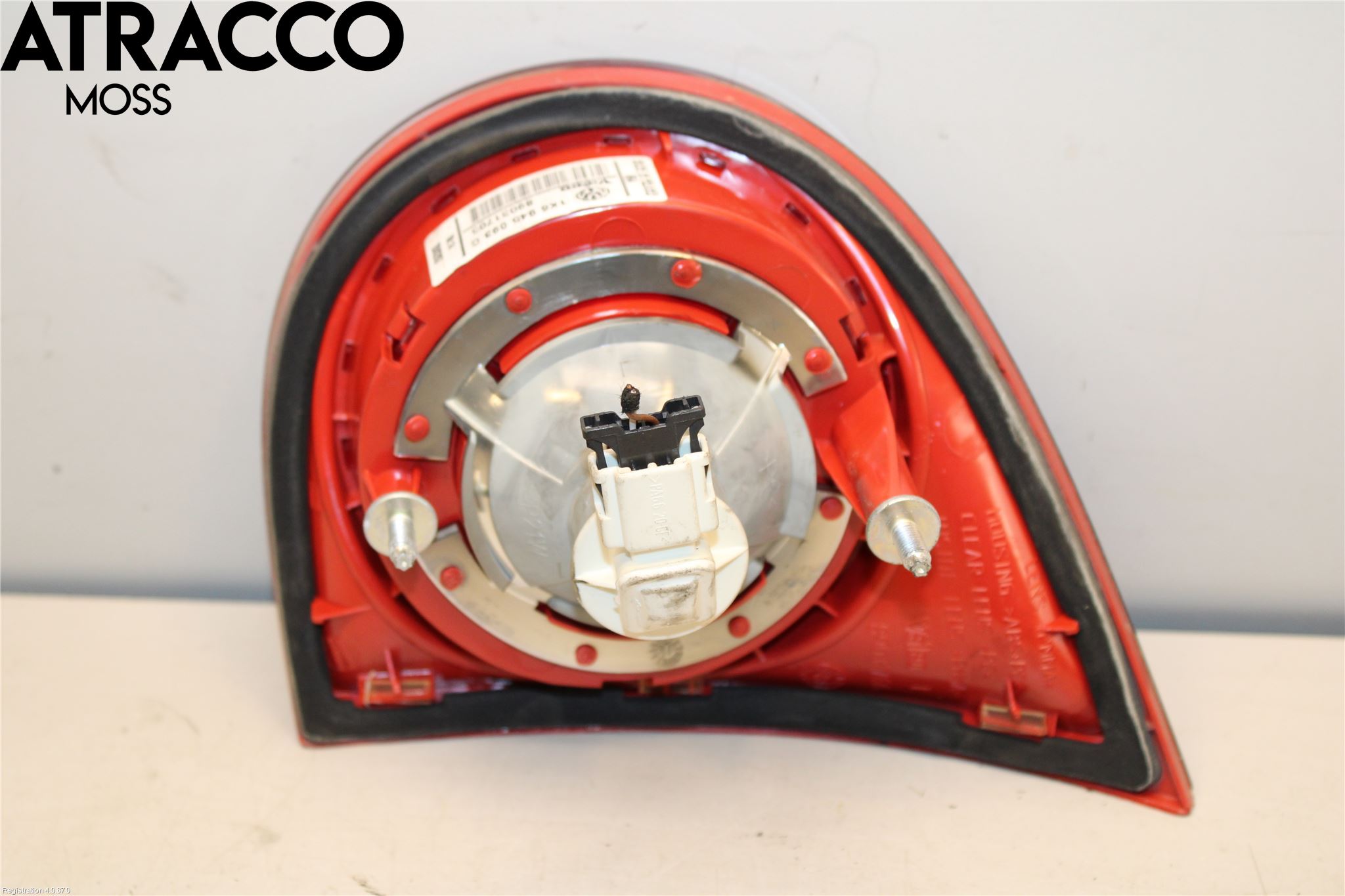 Volkswagen VW GOLF V 04-09 Baklykt Venstre  På Luke(Indre