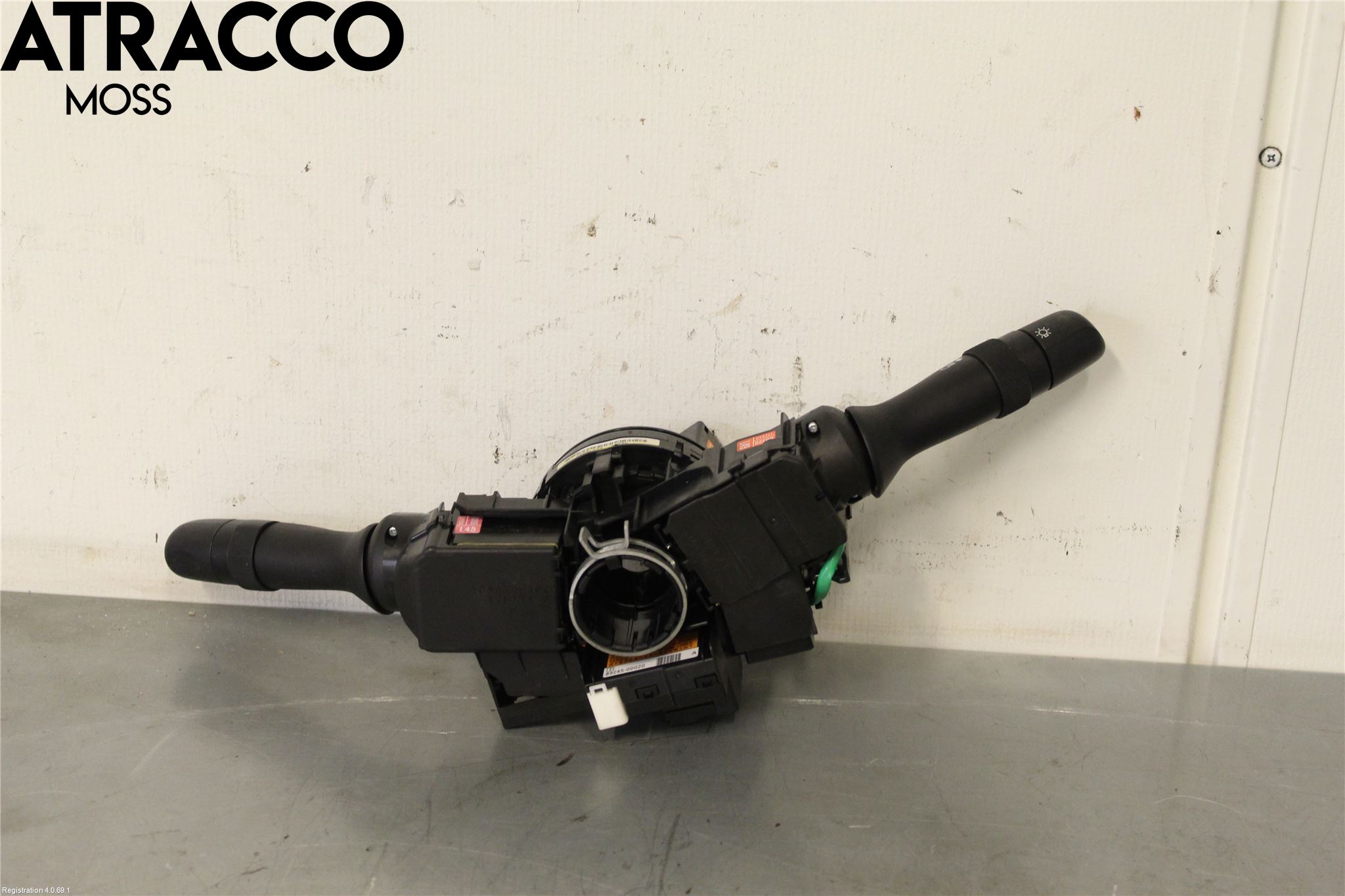 Toyota YARIS XP130 15-20 Bryter Ratt Kombi H Og V