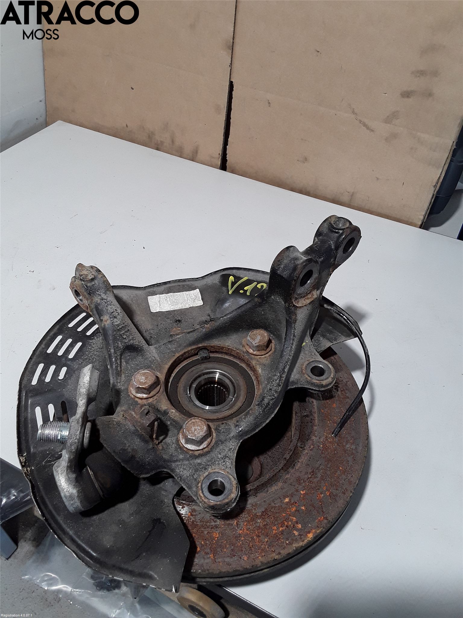 Toyota COROLLA 19- Spindel Vf