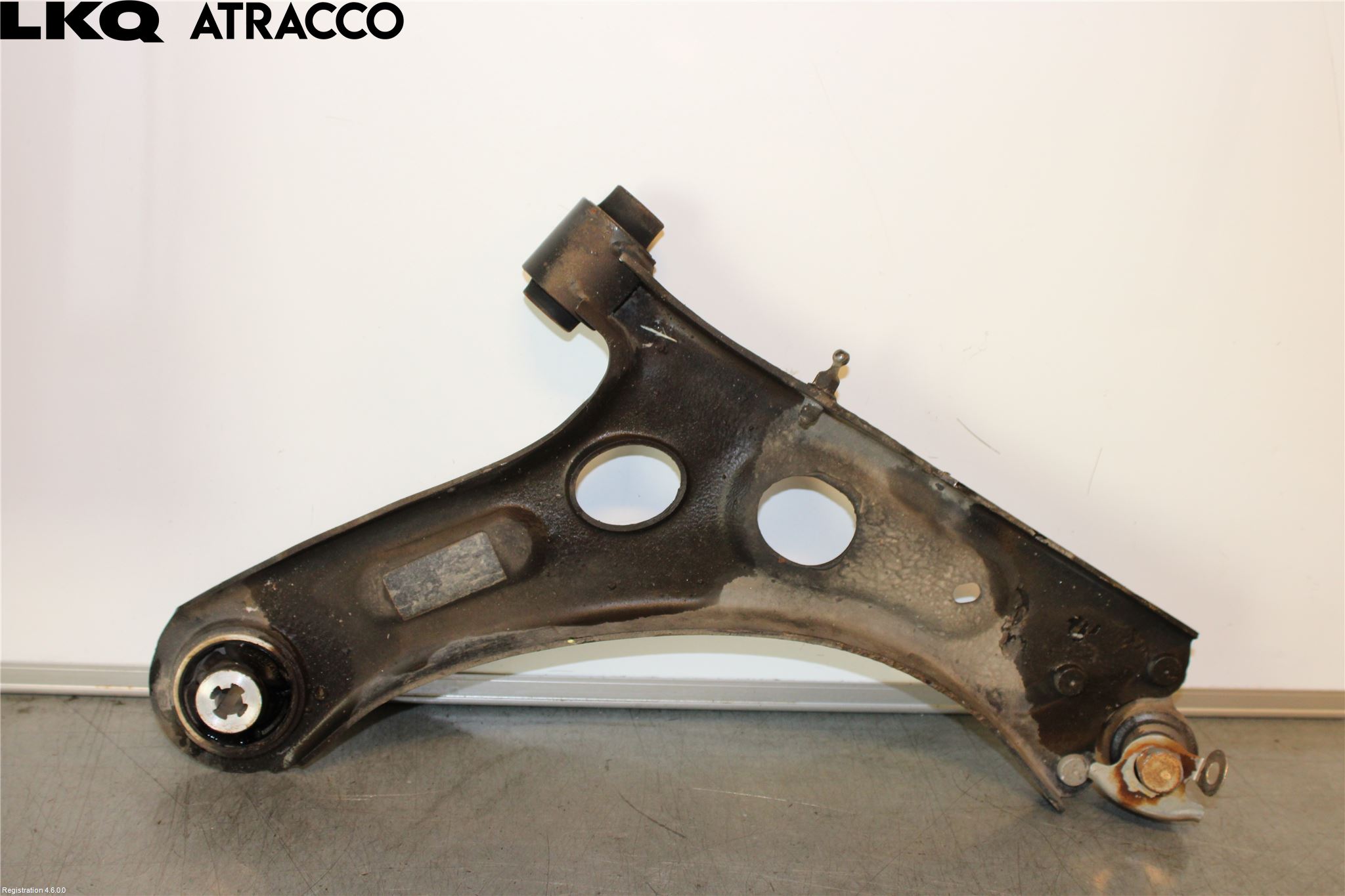 Peugeot 208/E-208 20- Bærearm Foran Høyre Nedre