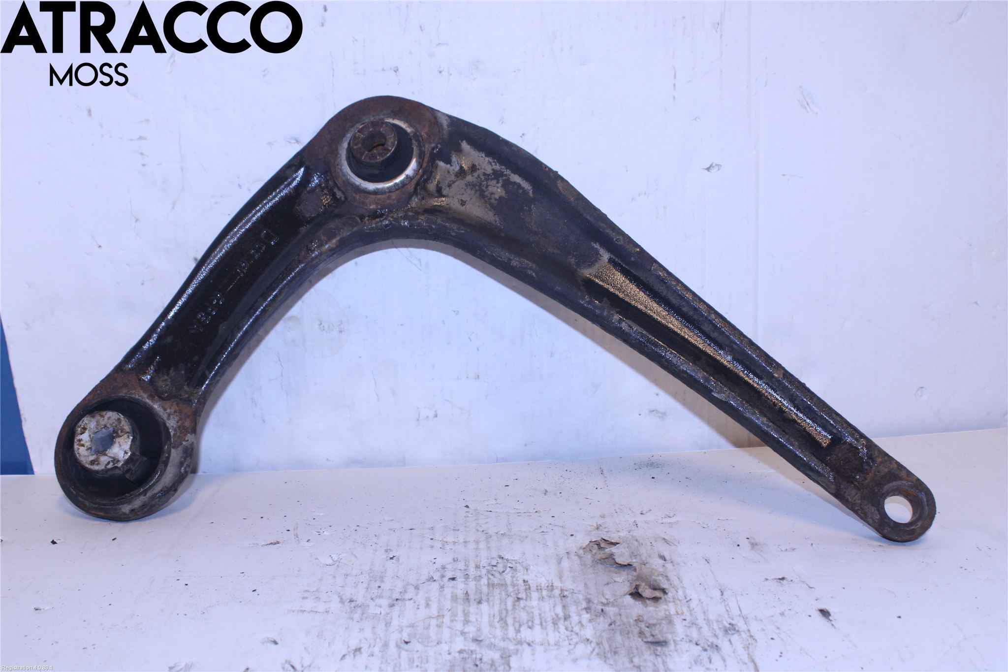 Toyota PROACE II 16- Bærearm Foran Høyre Nedre