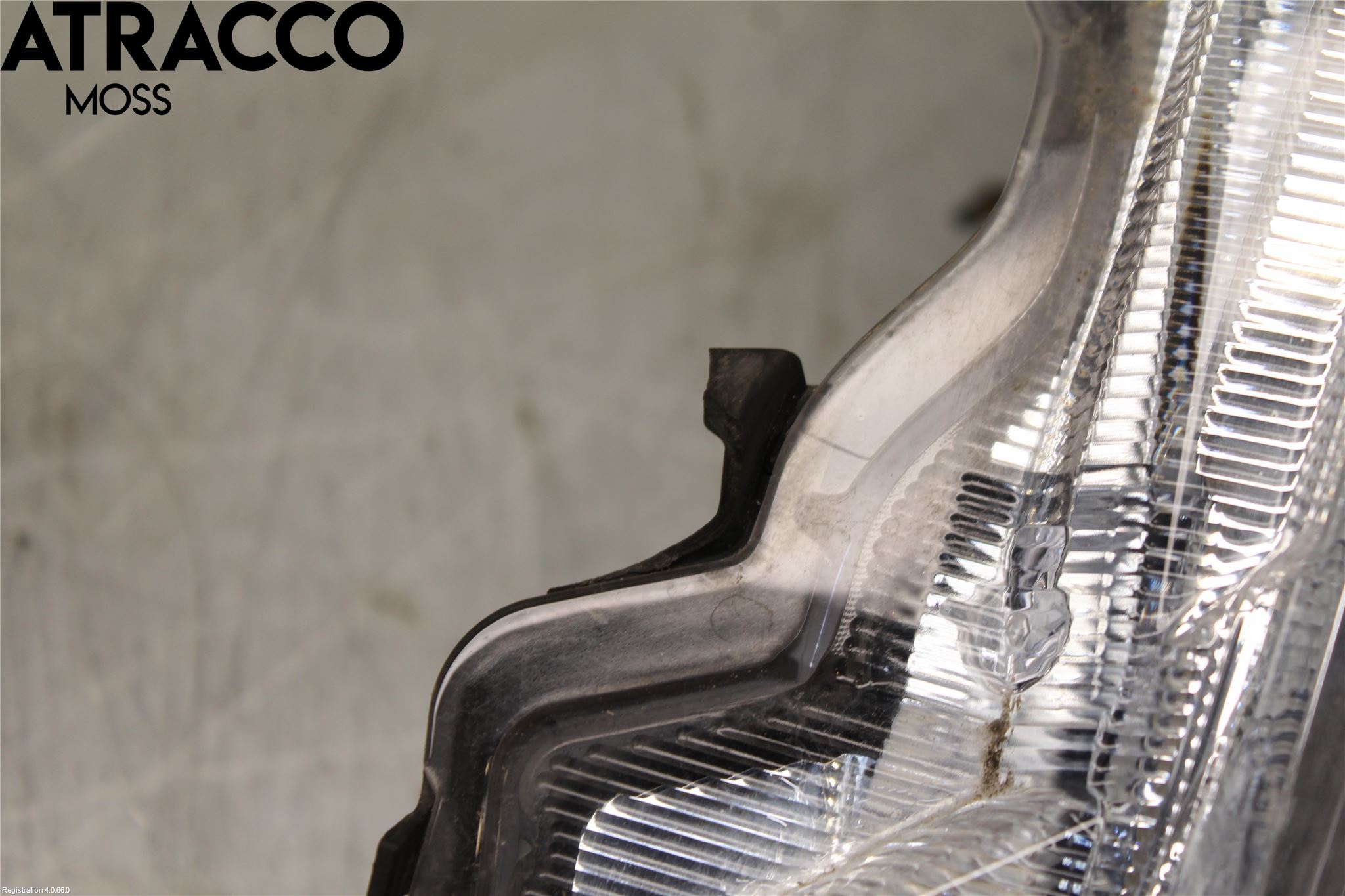 Nissan LEAF 11-17 Frontlykt Venstre