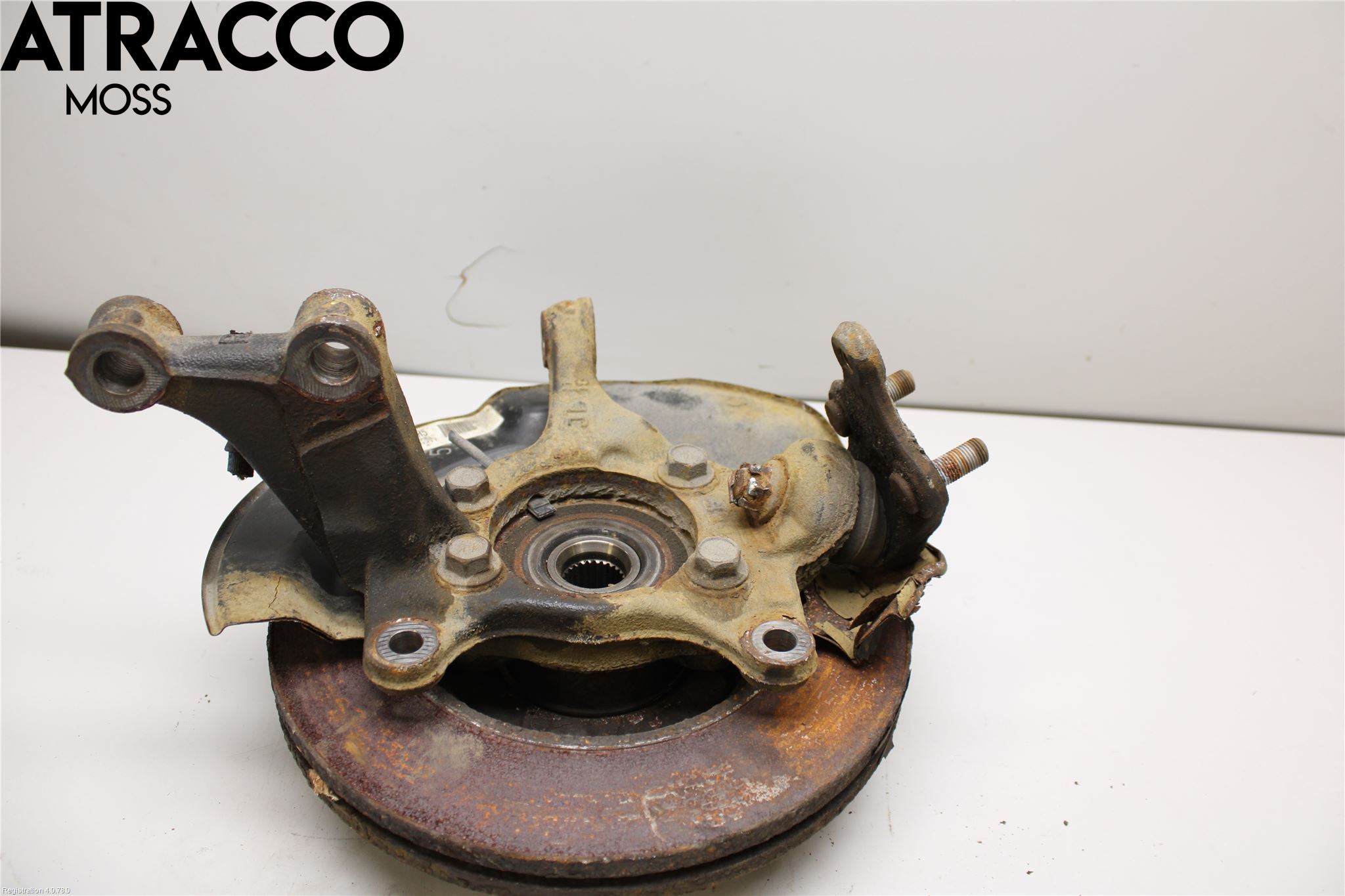 Toyota AURIS 13-19 Spindel Hf