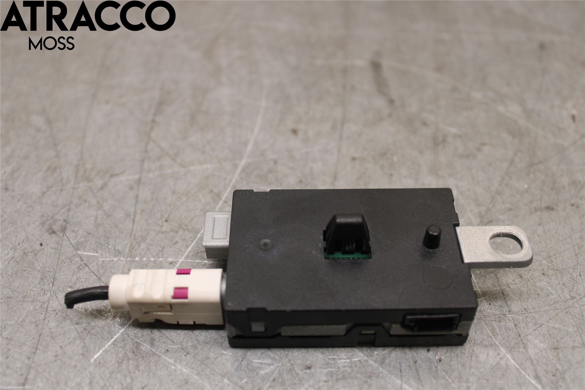 Volvo V40 12-19 Stereo Antenneforsterker