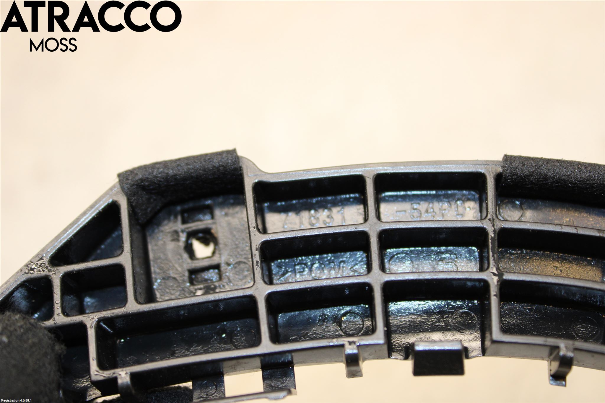 Suzuki VITARA 15- Støtfangerfeste Bak Høyre