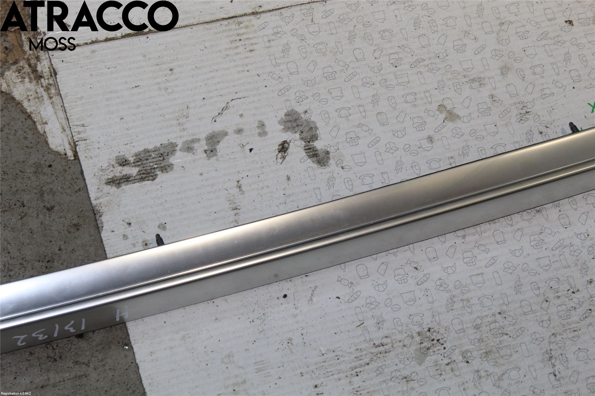 Volvo XC40/RECHARGE 18- Takrails - Stativ