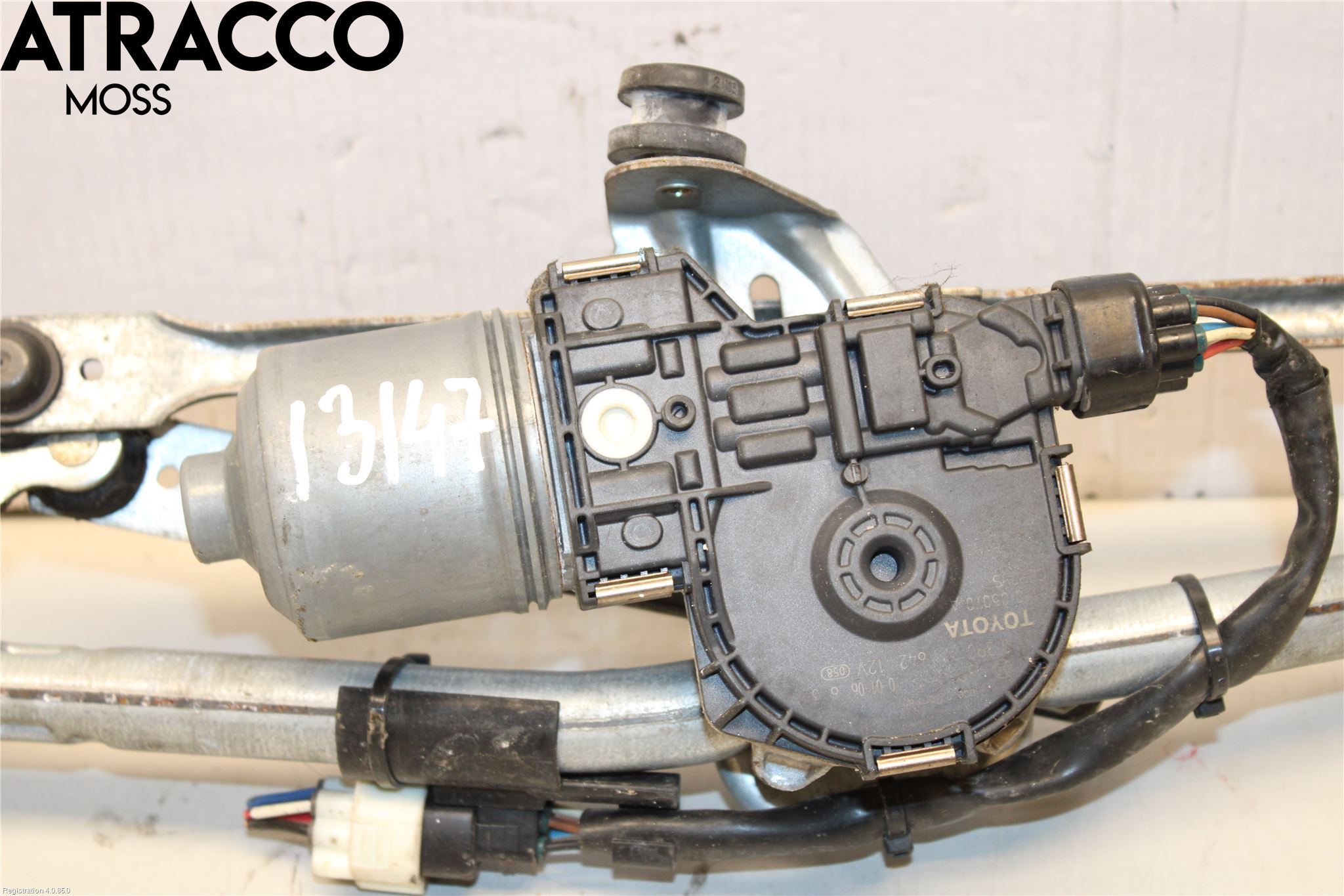 Toyota AVENSIS 09-15 Viskermotor Frontrute