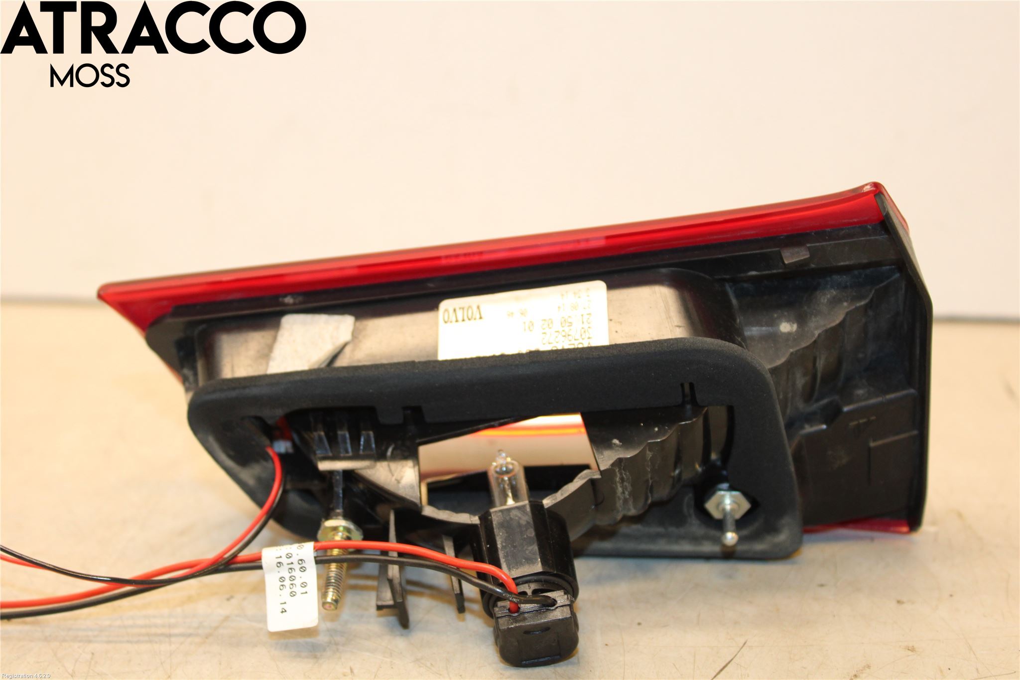 Volvo S60 14-18 Baklykt Høyre  På Luke(Indre)