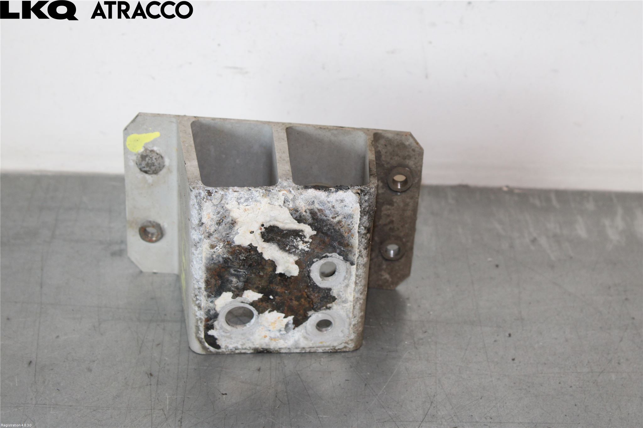 Toyota RAV 4 06-12 Støtfanger Bak Feste