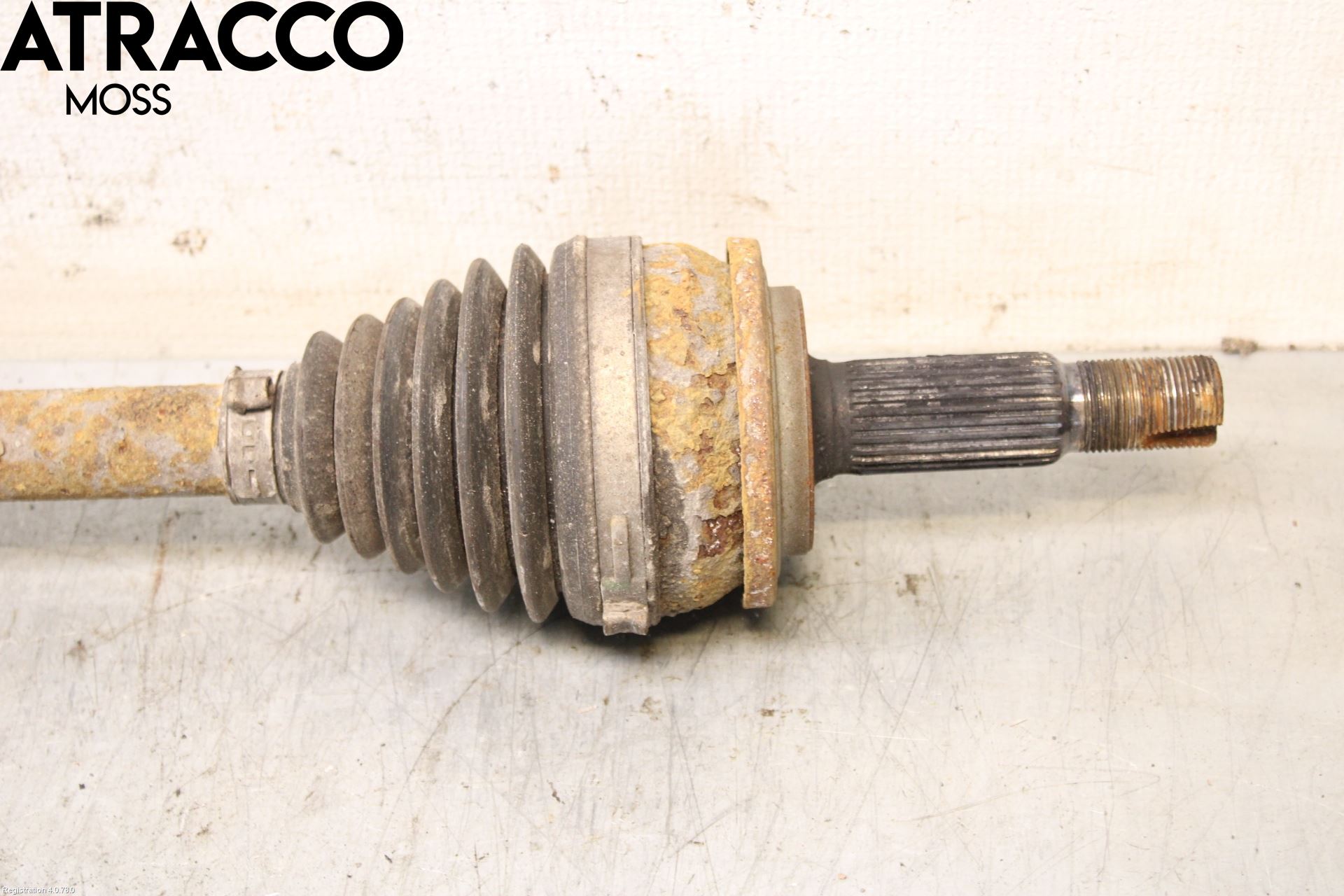 Toyota AURIS 10-12 Drivaksel Foran Kompl Venstre