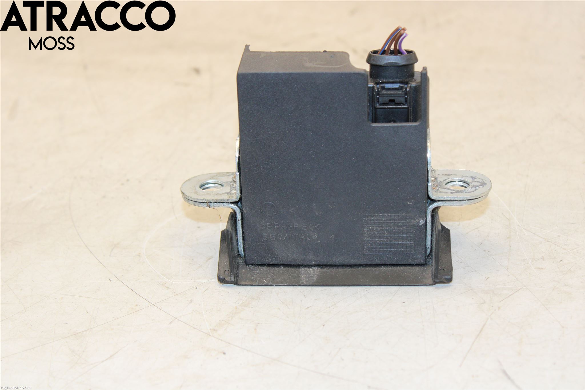 Volkswagen VW GOLF / E-GOLF VII 13-20 Bakluke-Lokk Låsekasse