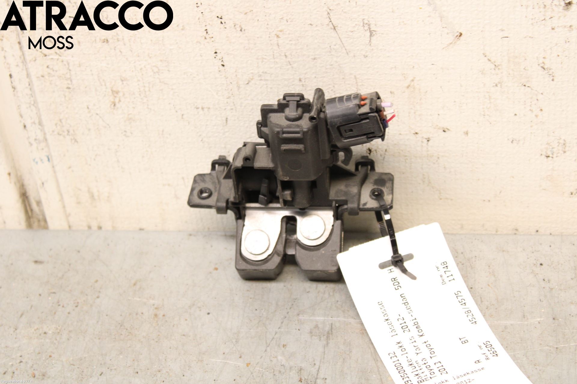 Toyota YARIS XP130 12-14 Bakluke-Lokk Låsekasse