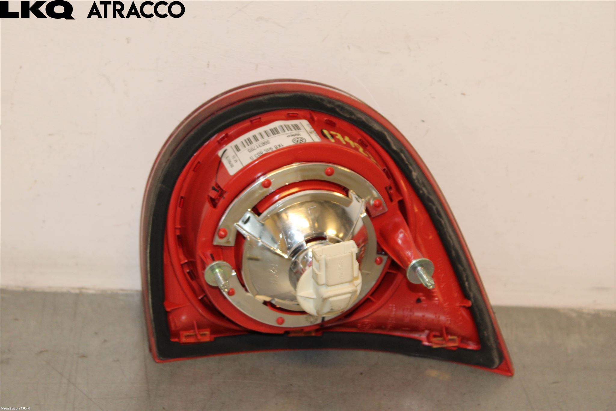 Volkswagen VW GOLF V 04-09 Baklykt Venstre  På Luke(Indre