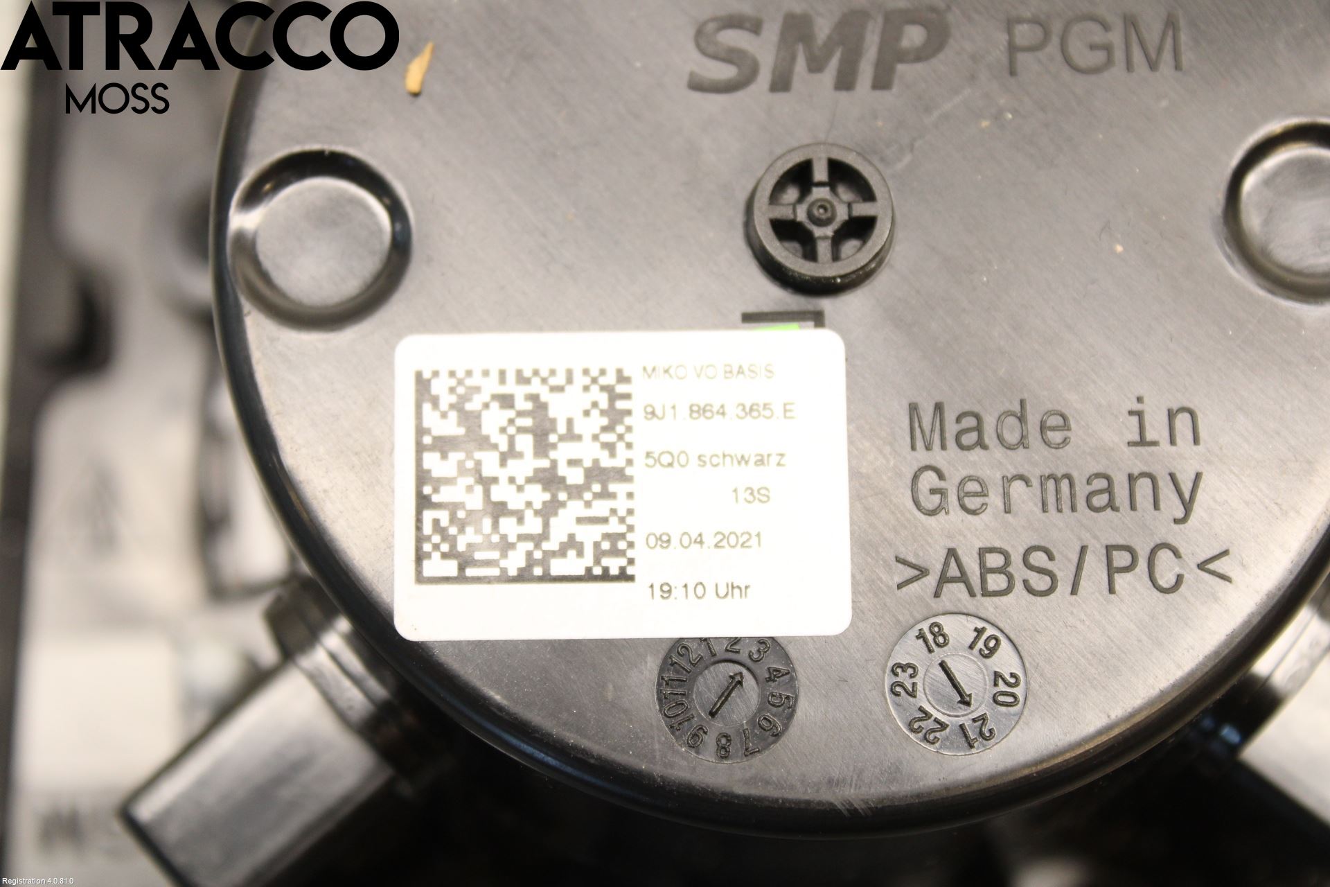 Porsche TAYCAN 20- Innr Koppholder