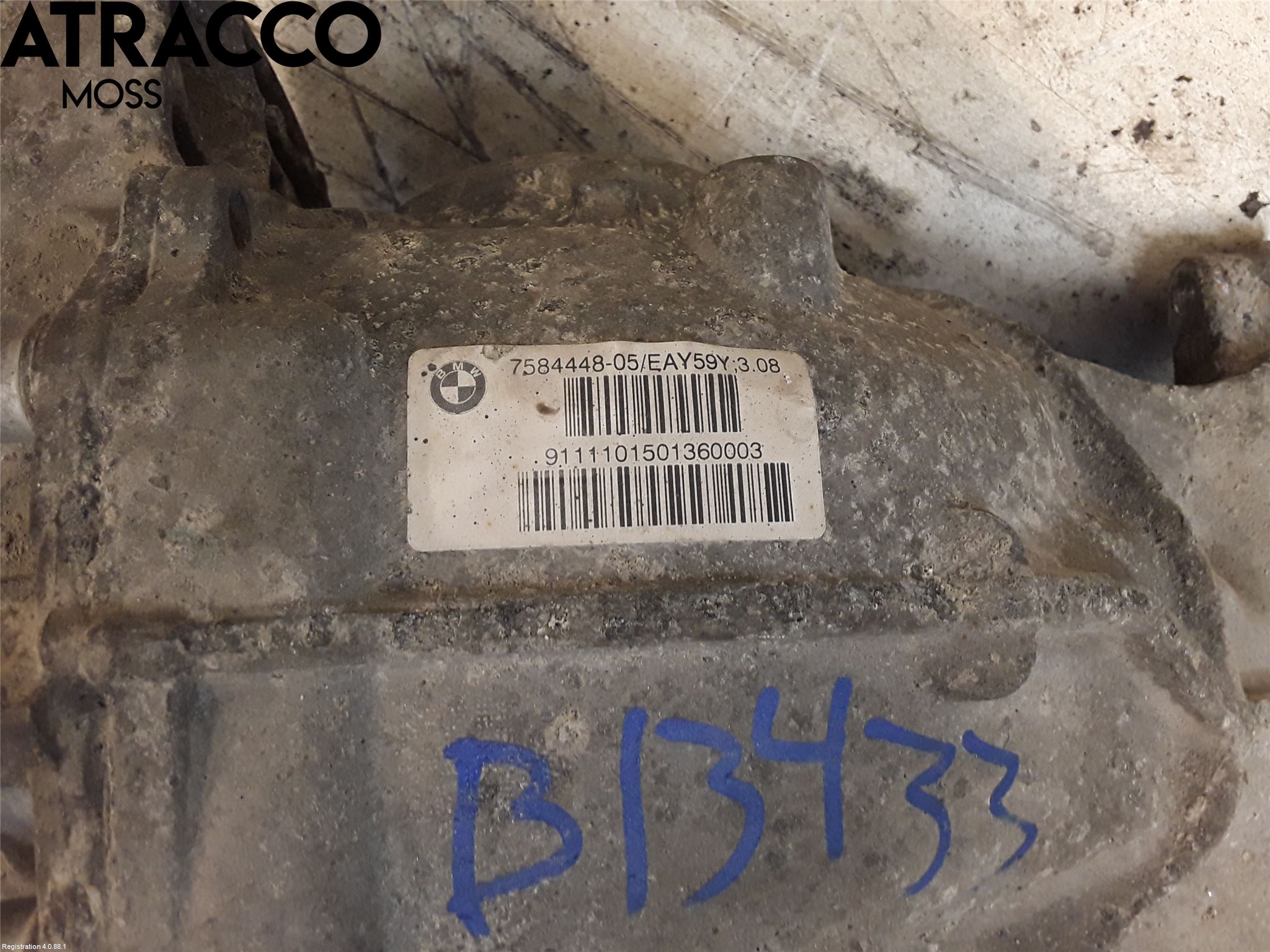 BMW 5 F10/F11/F18 09-17 Bakaksel Kardang Bak -Diff