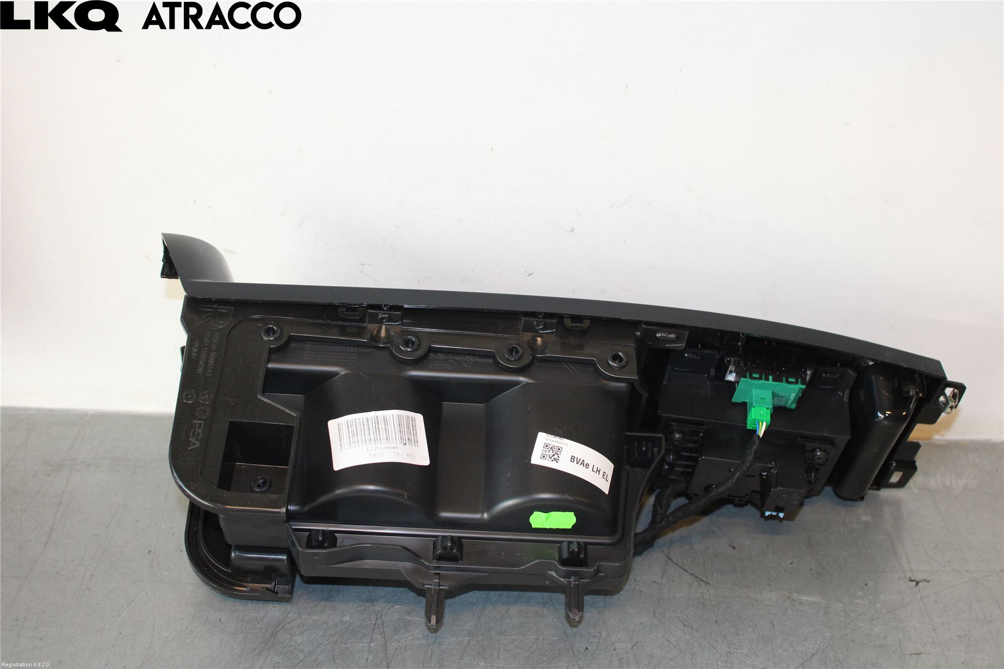 Citroen C4/E-C4 C4X/E-C4X III 21- Instrumentkonsoll Gulv