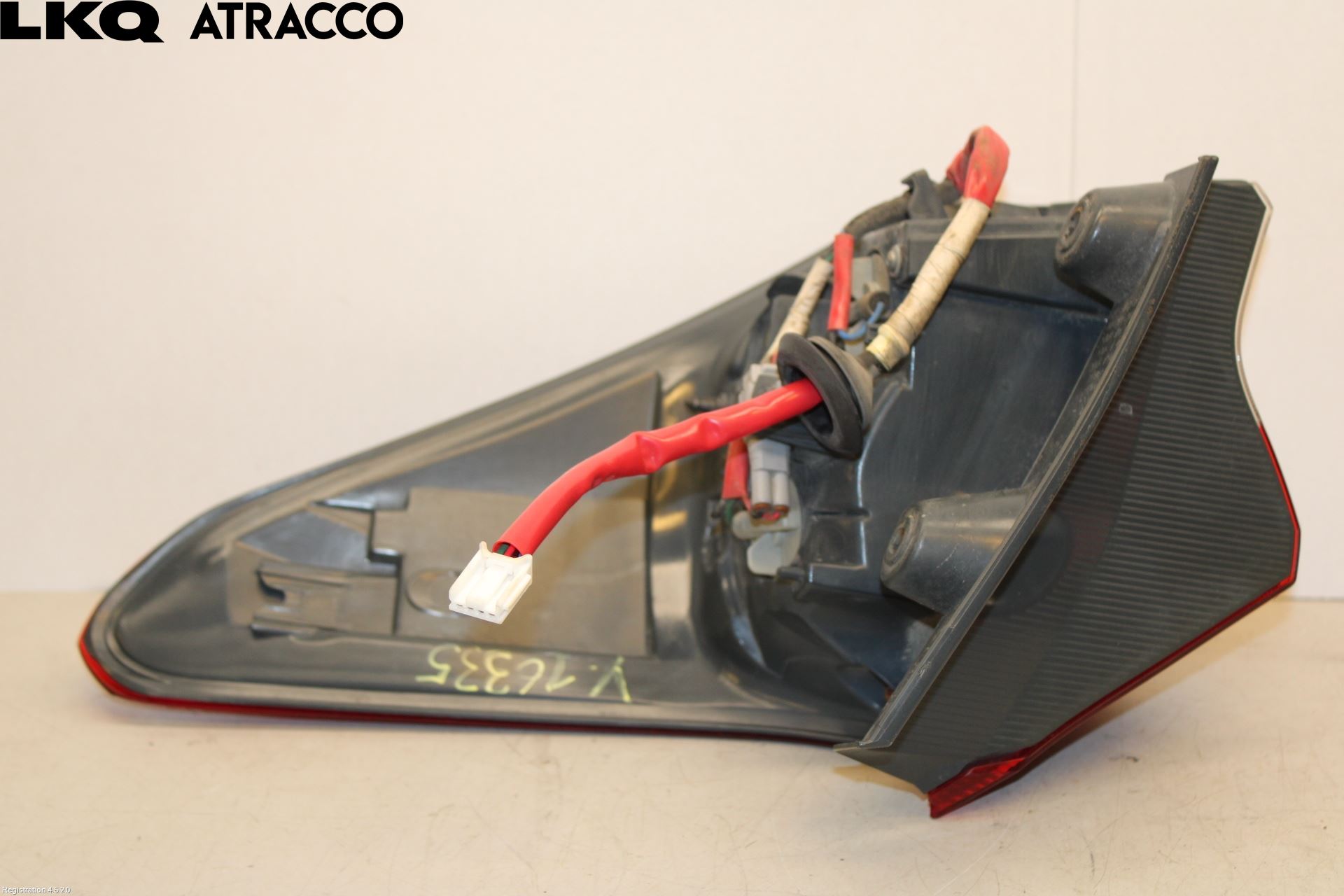 Toyota AURIS 13-19 Baklykt Venstre