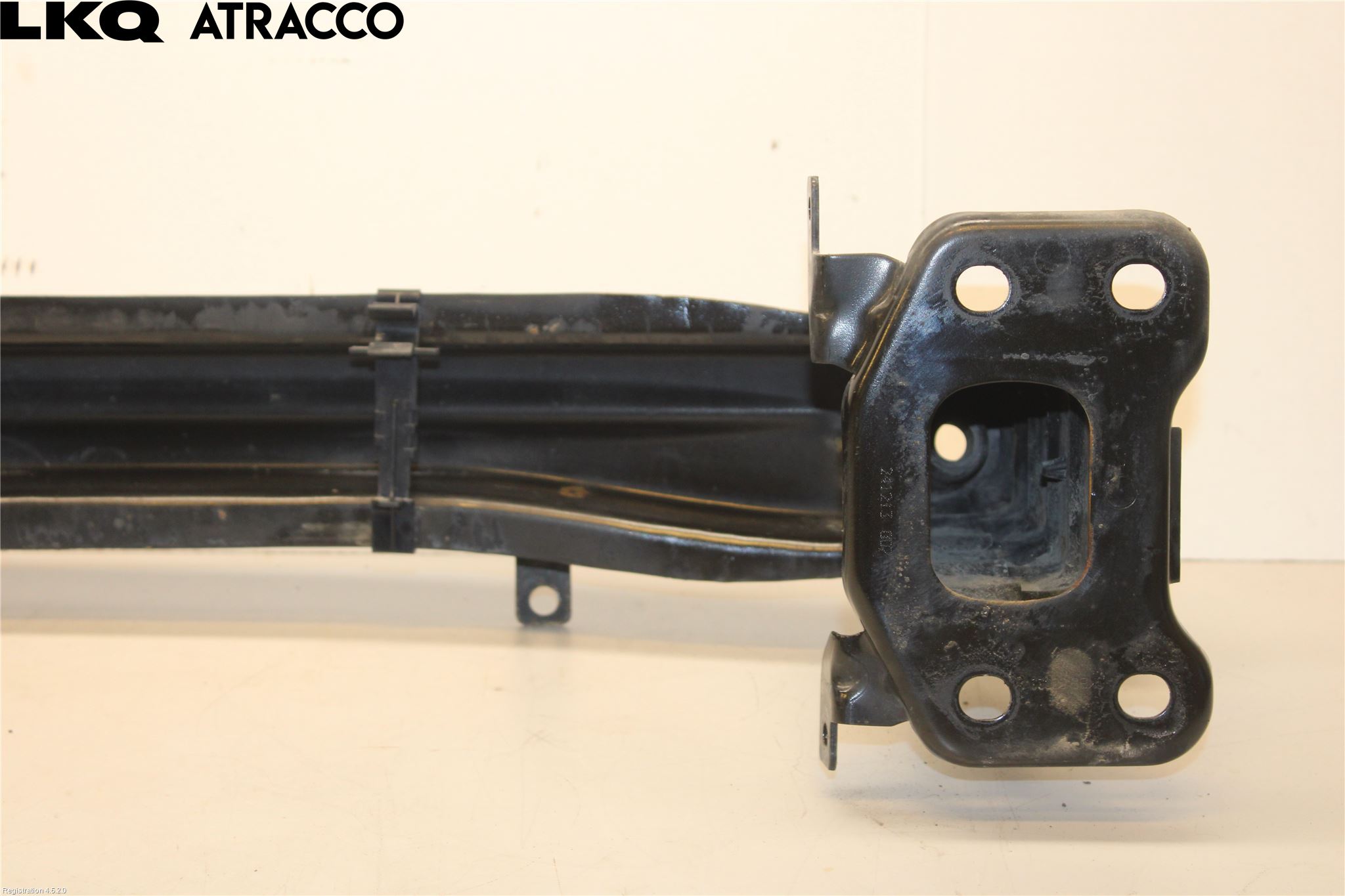 Skoda SUPERB 09-15 Støtfanger Foran Bjelke