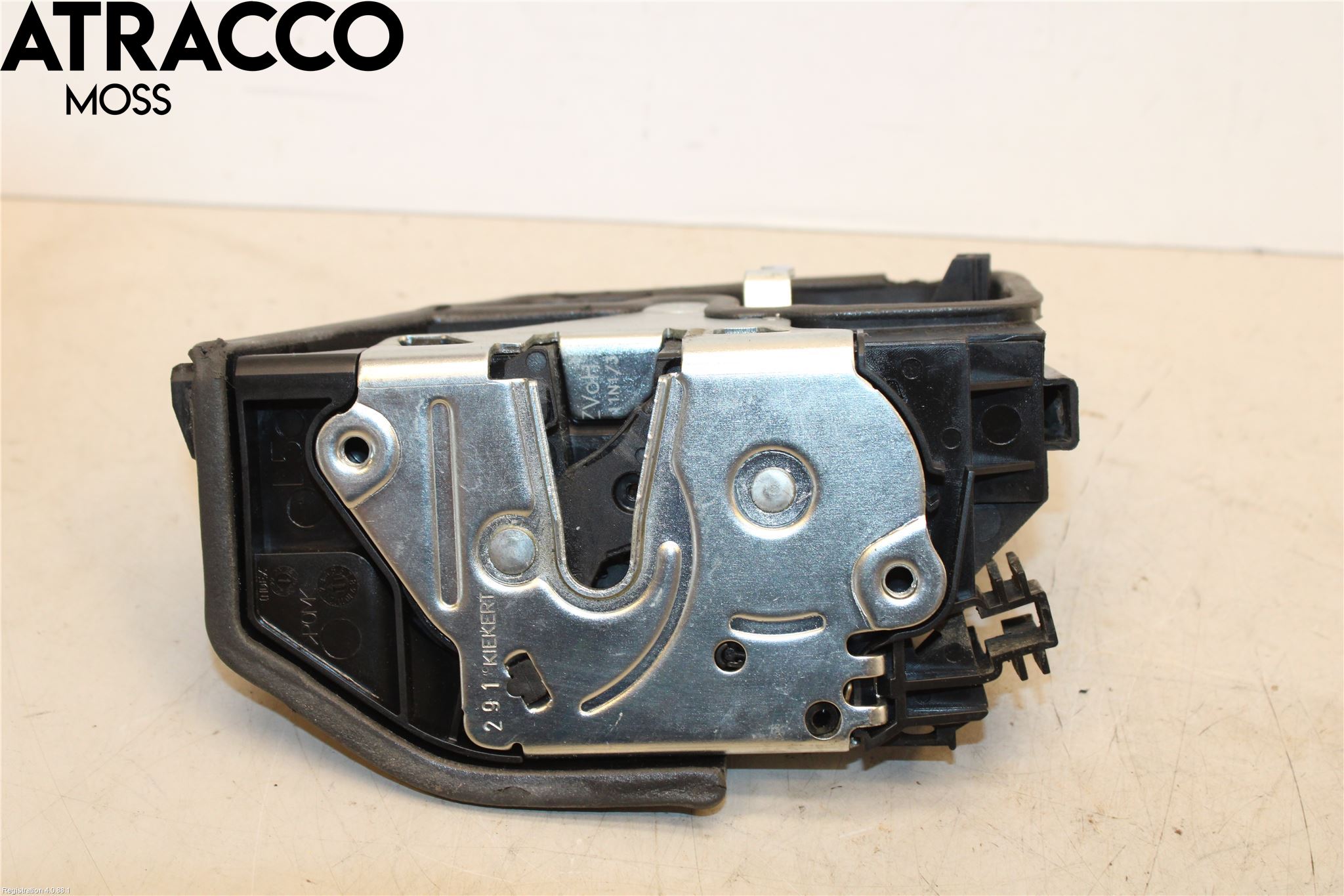 BMW 5 F10/F11/F18 09-17 Dørlås - Låsekasse
