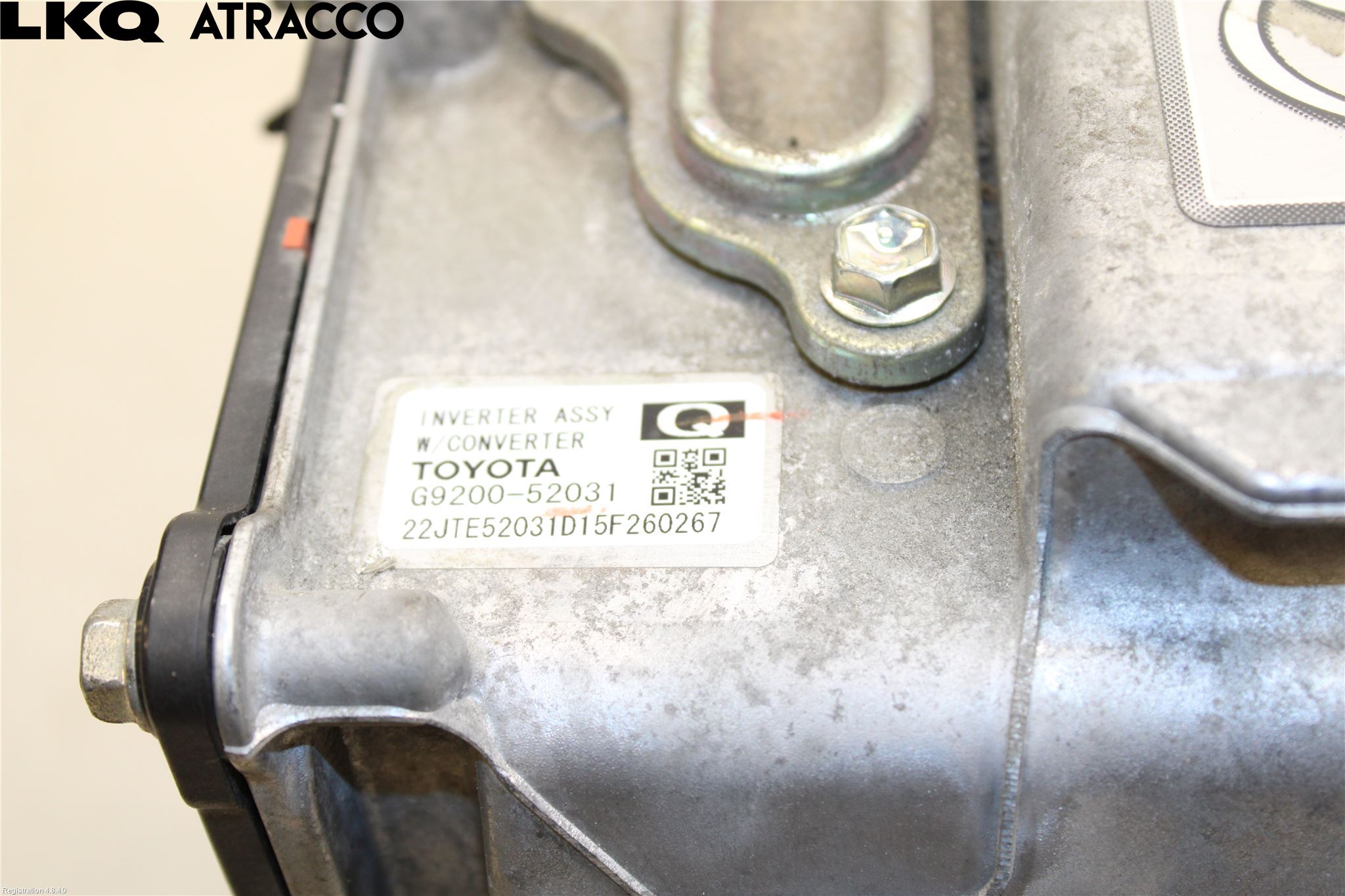 Toyota YARIS XP130 15-20 Inverter 12-)220V