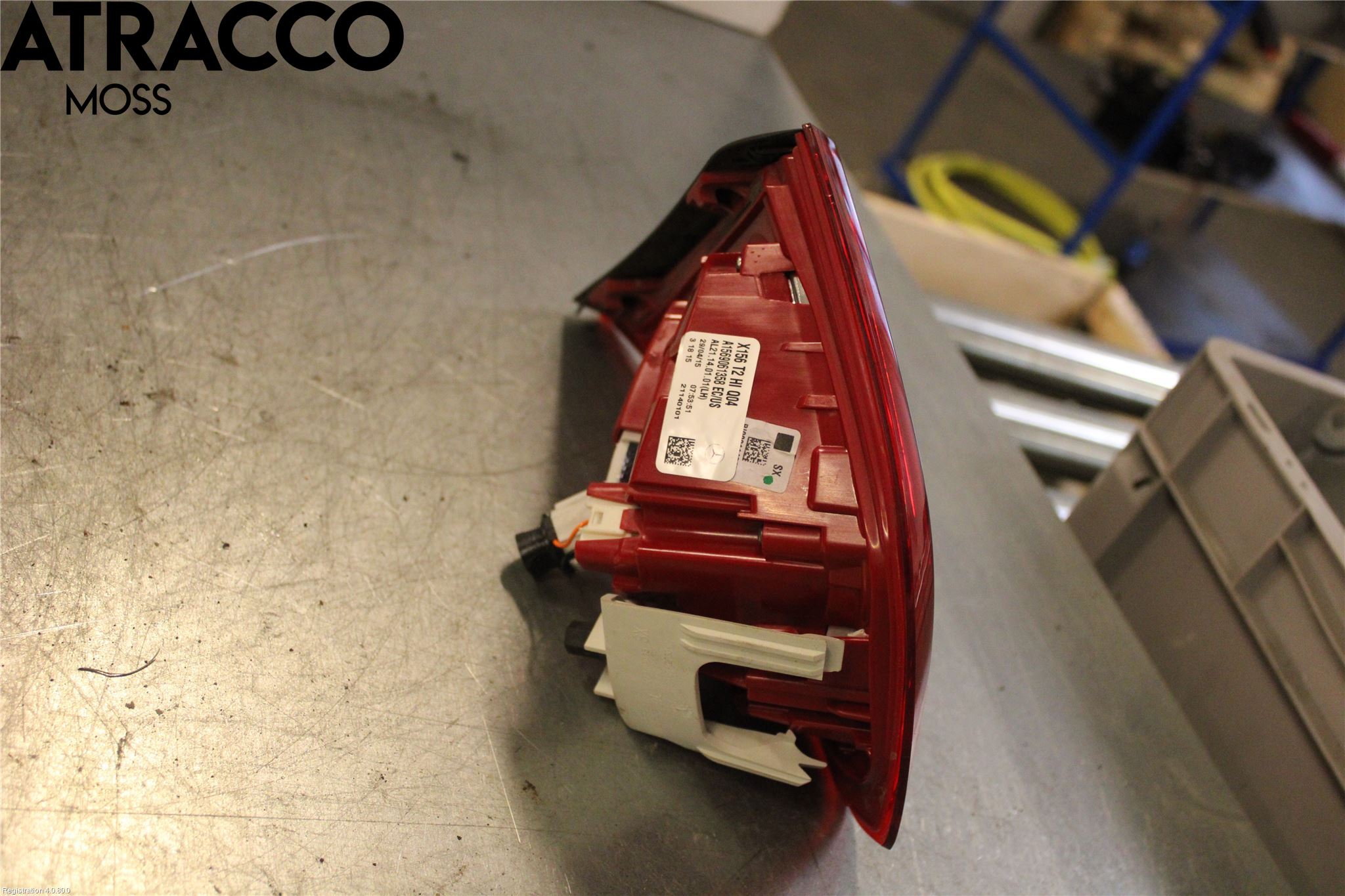 Volkswagen VW CRAFTER 06-16 Baklykt Venstre  På Luke(Indre