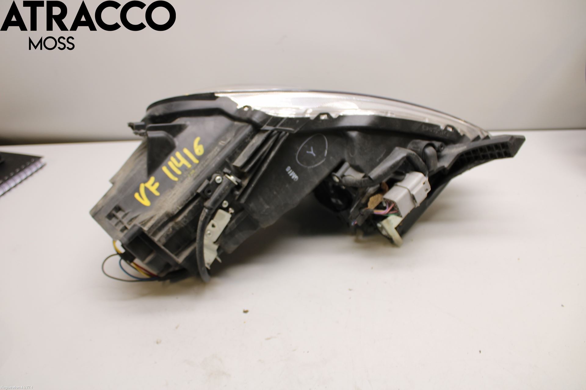 Peugeot iOn Frontlykt Venstre