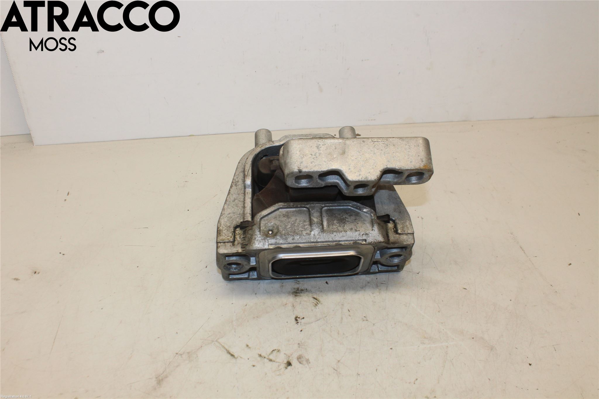 Volkswagen VW CADDY 16-20 Motor Feste Gummi