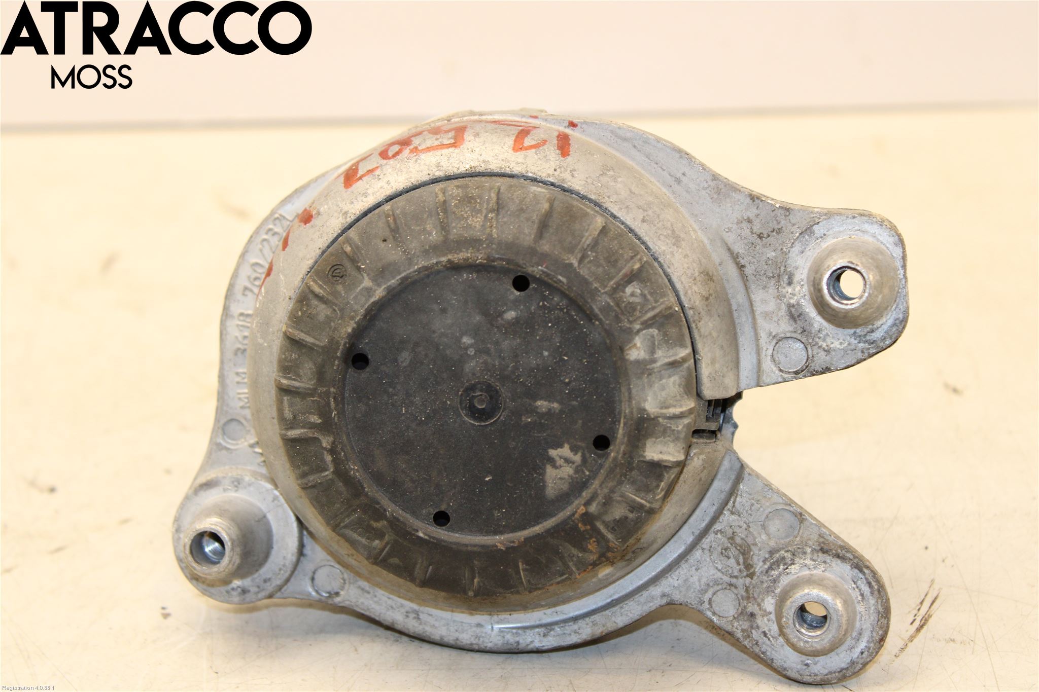 Mercedes-Benz MB C-KLASS (W205) 14-21 Motor Feste Gummi