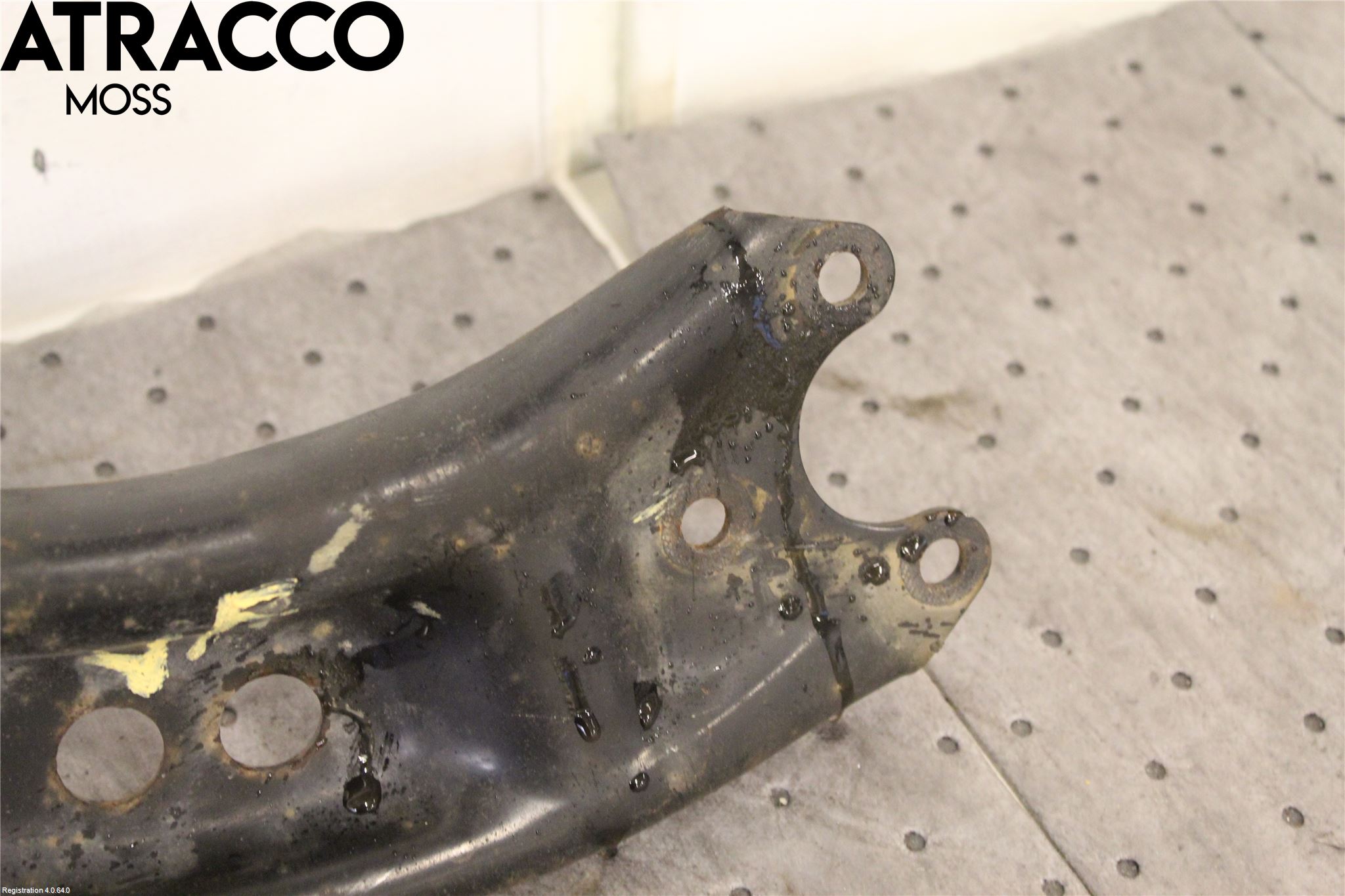 Volkswagen VW TOURAN 03-10 Bærearm Foran Venstre Nedre