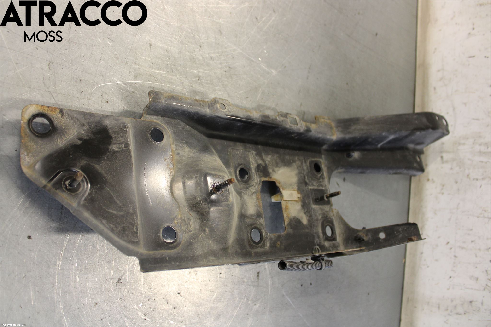 Nissan X-TRAIL 08-14 Radiator Feste - Ramme - Bjelk