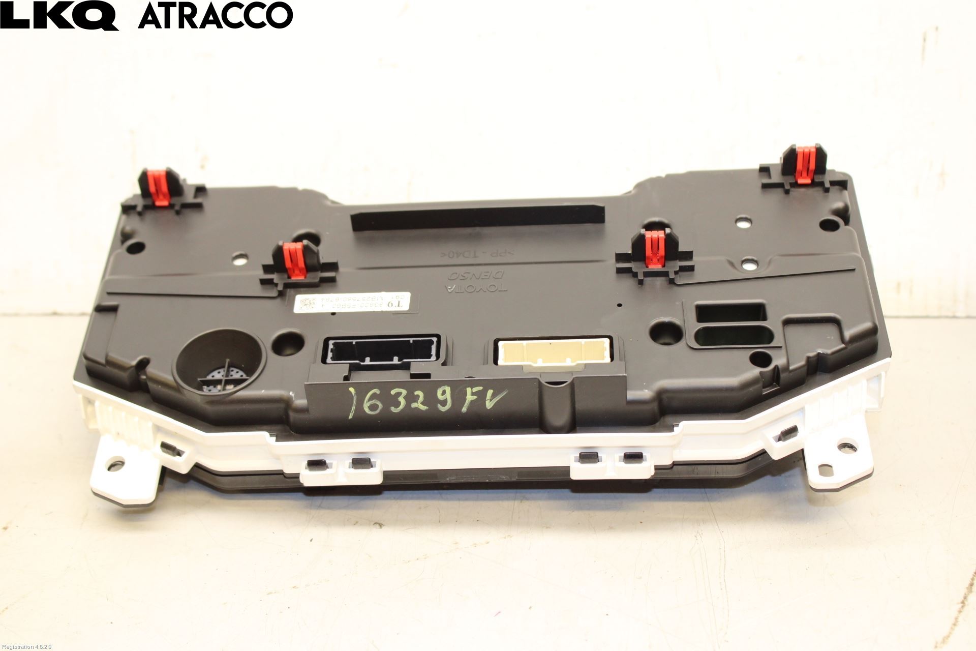 Toyota YARIS CROSS XP21 21- Instr Kombinert