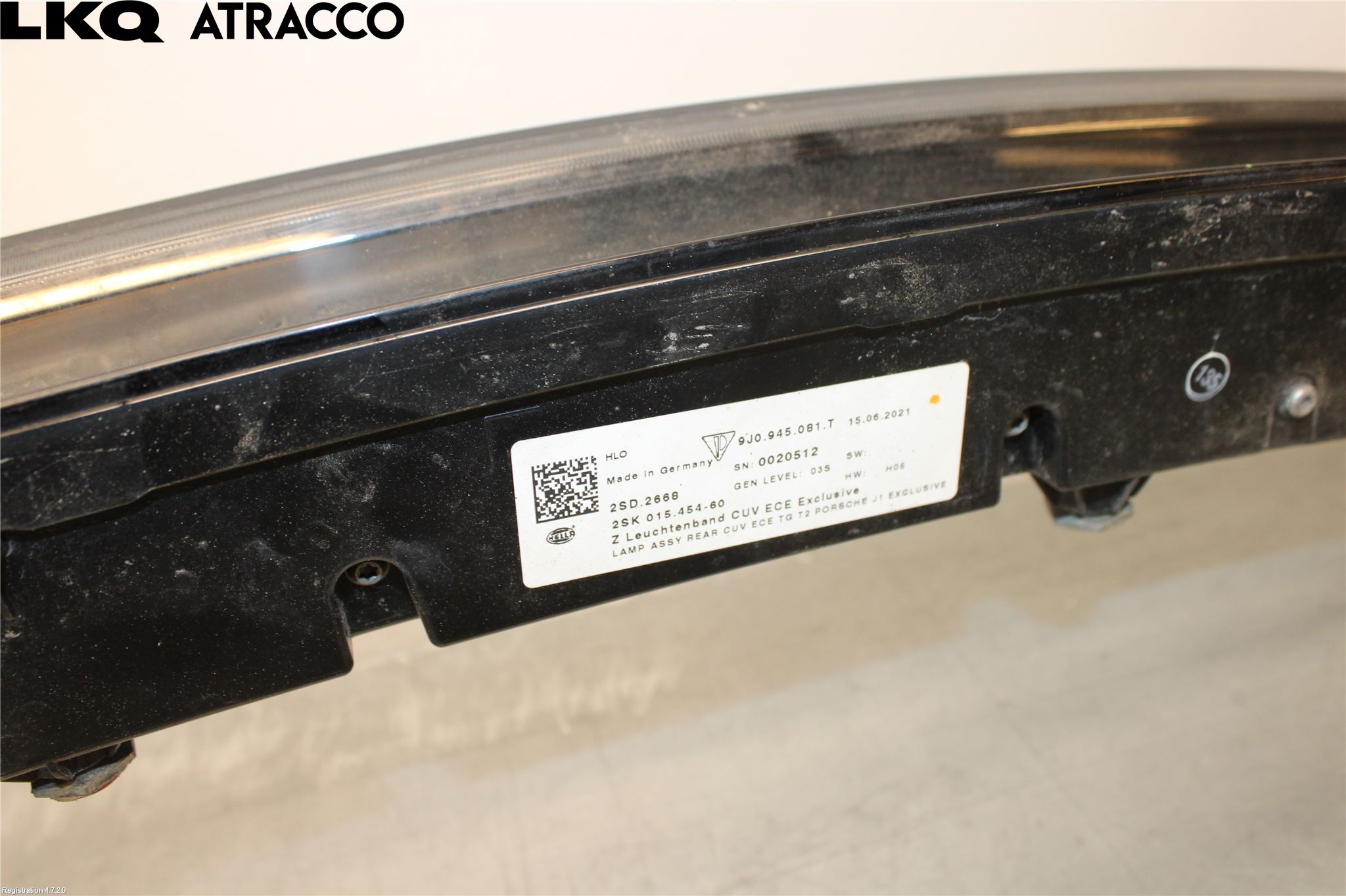 Porsche TAYCAN 20- Baklykt Omramming