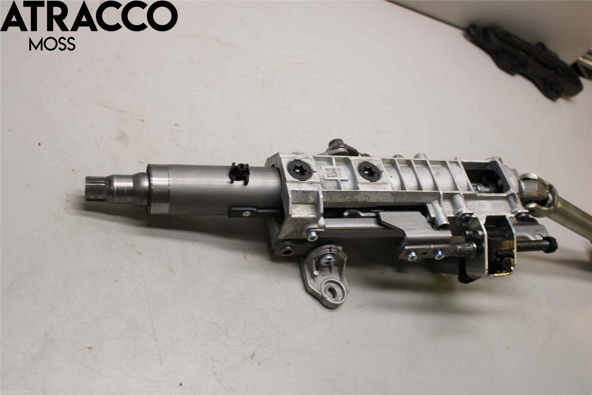 Tesla MODEL 3 17- Rattaksel