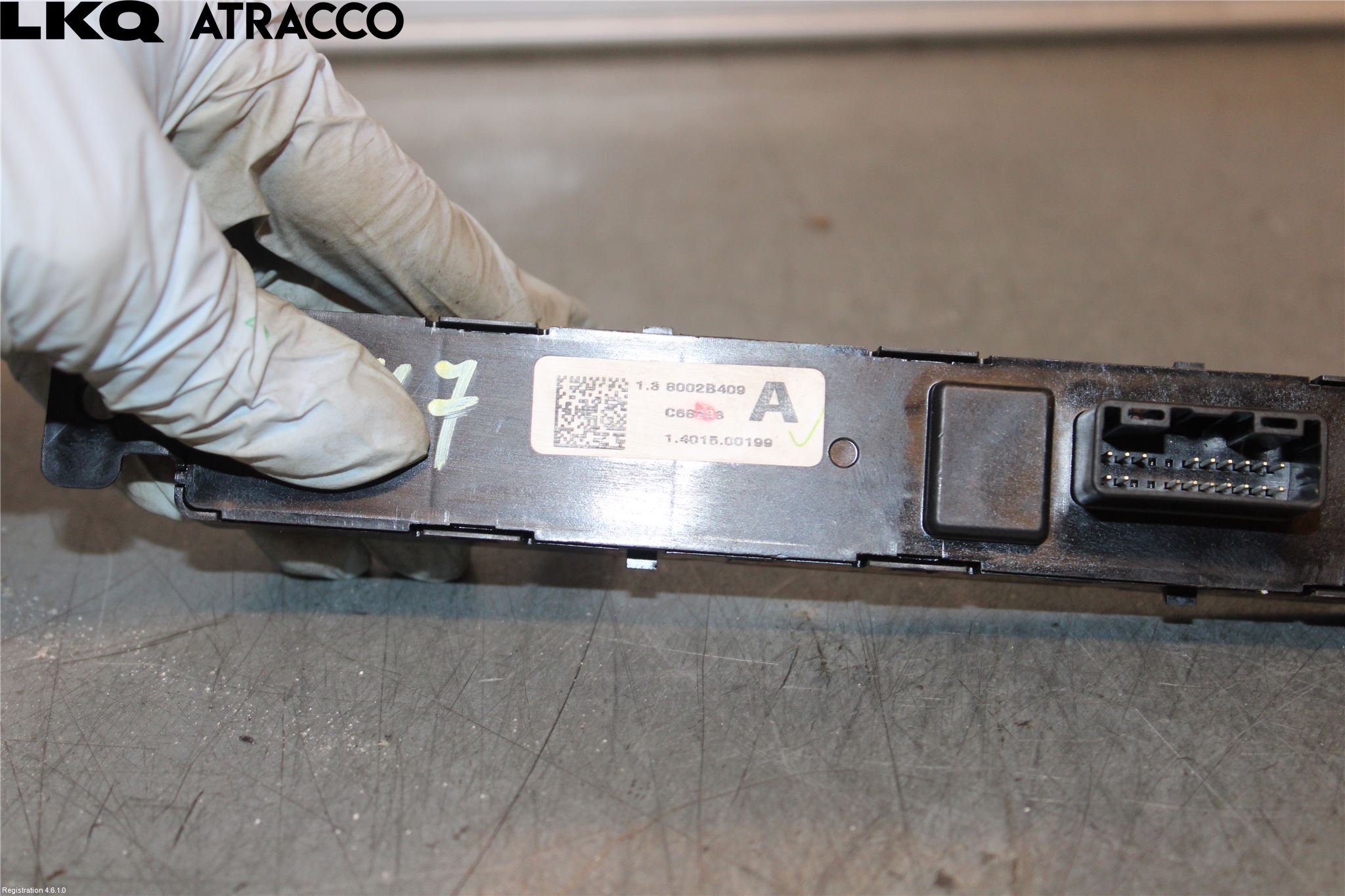 Mitsubishi OUTLANDER 13-21 Bryter Varsel (Nødblink)