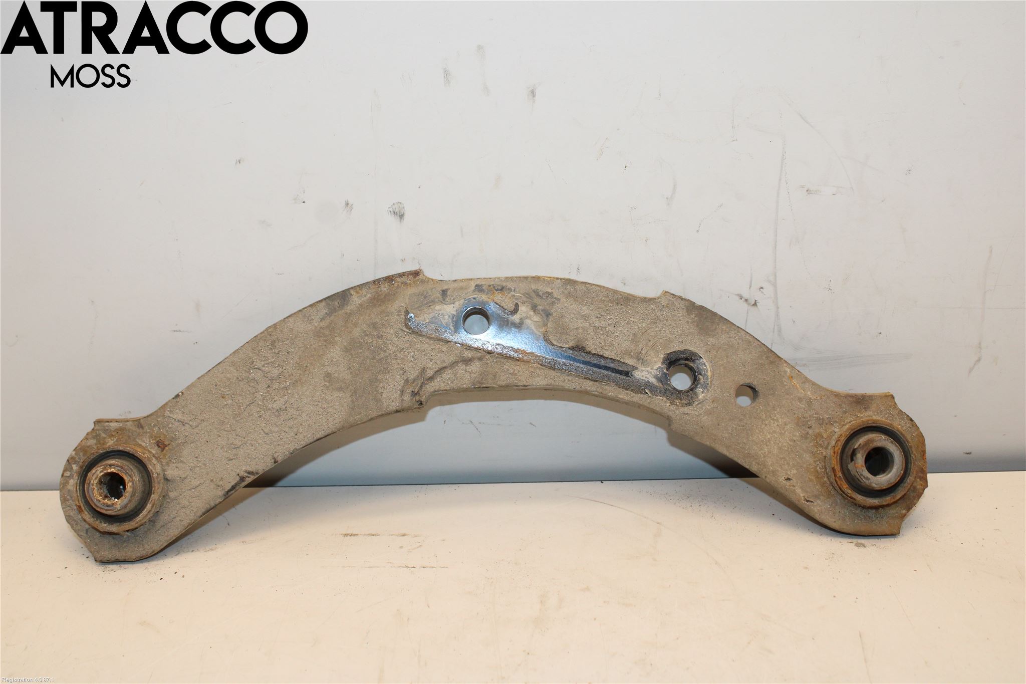 Mitsubishi OUTLANDER 13-21 Bærearm Bak  Venstre - Høyre