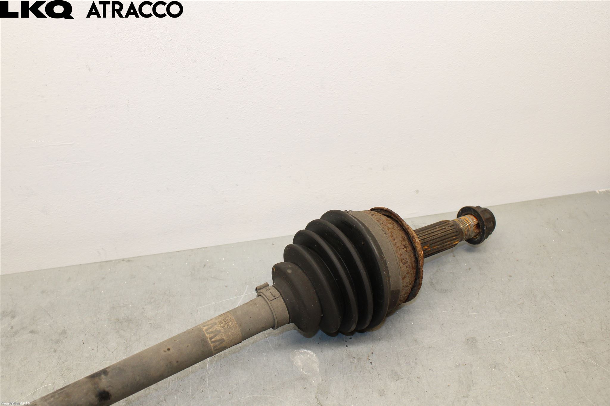 Toyota YARIS XP130 15-20 Drivaksel Foran Kompl Venstre