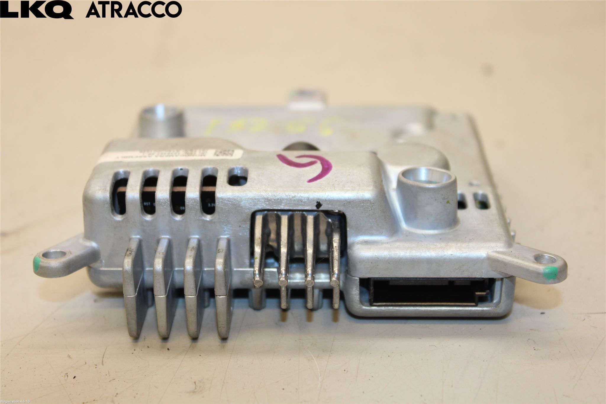 Tesla MODEL S 13- Parkeringshjelp Kamera