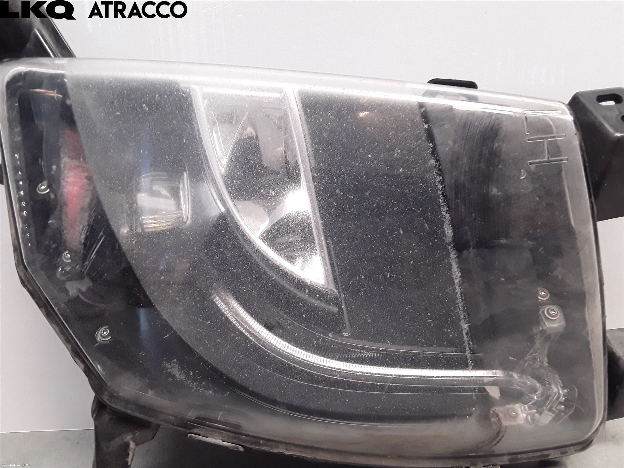 Tesla MODEL S 13- Frontlykt-Kurve-Tåkelys