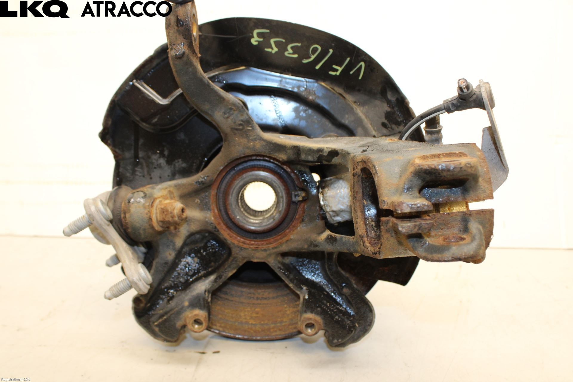 Volkswagen VW POLO VI 18->> Spindel Vf